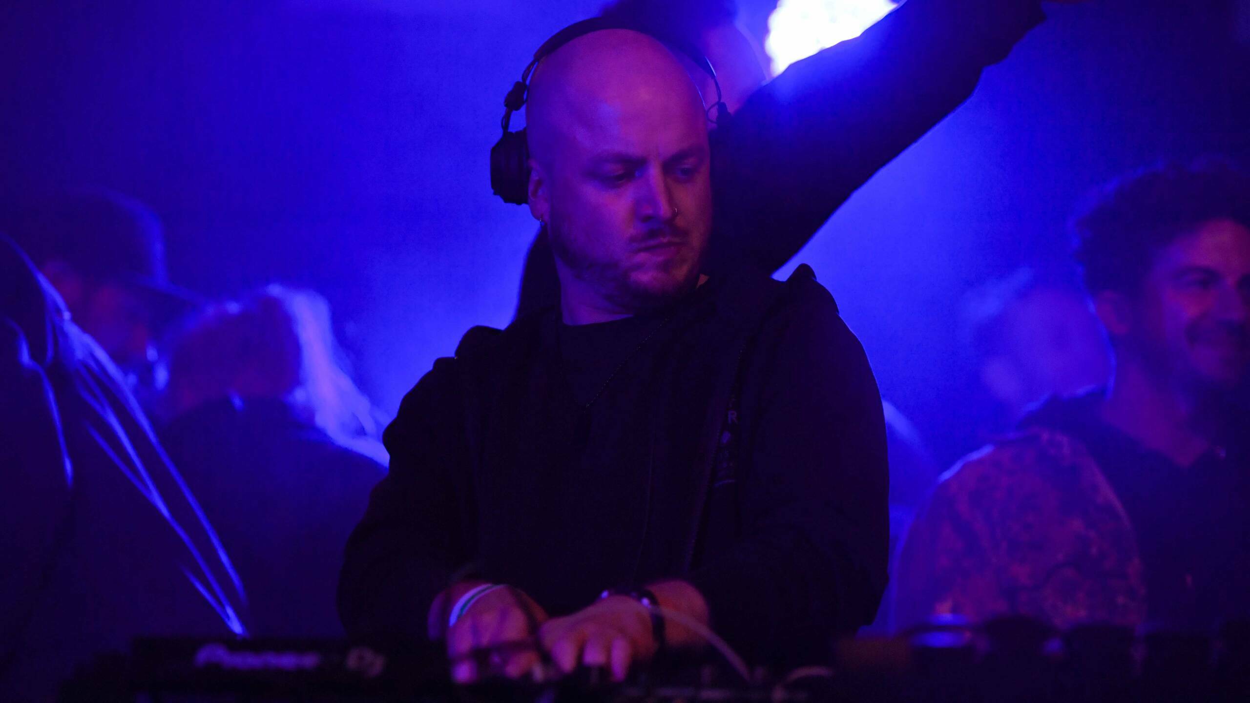 20.07.2023, Seeflughafen Nordholz, Cuxhaven, GER, Deichbrand Festival 2023, im Bild
"ROMAN ADAM"
Foto © Rojahn