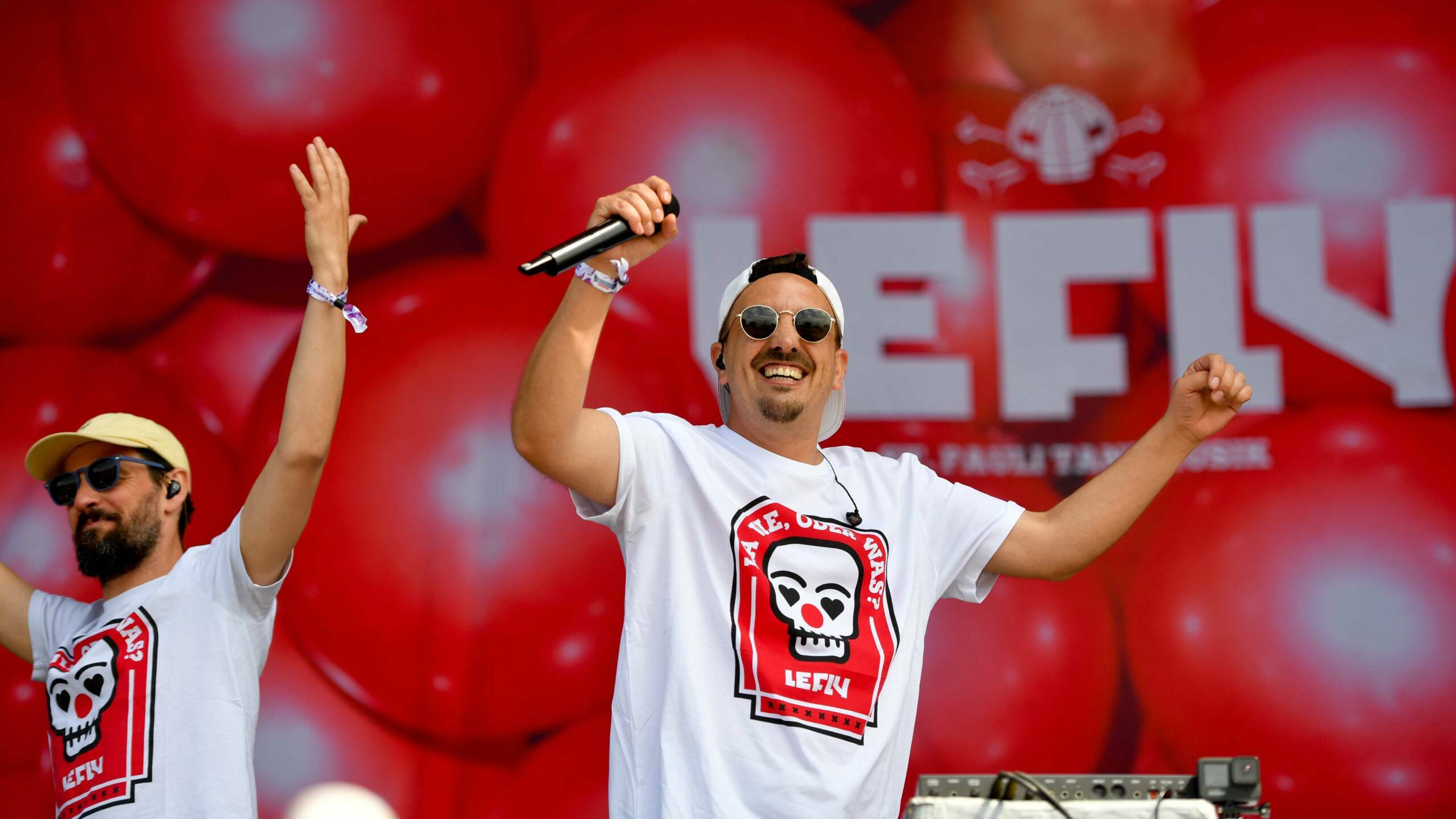 22.07.2022, Seeflughafen Nordholz, Cuxhaven, GER, Deichbrand Festival 2022, im Bild
"LE FLY"
Foto © Rojahn