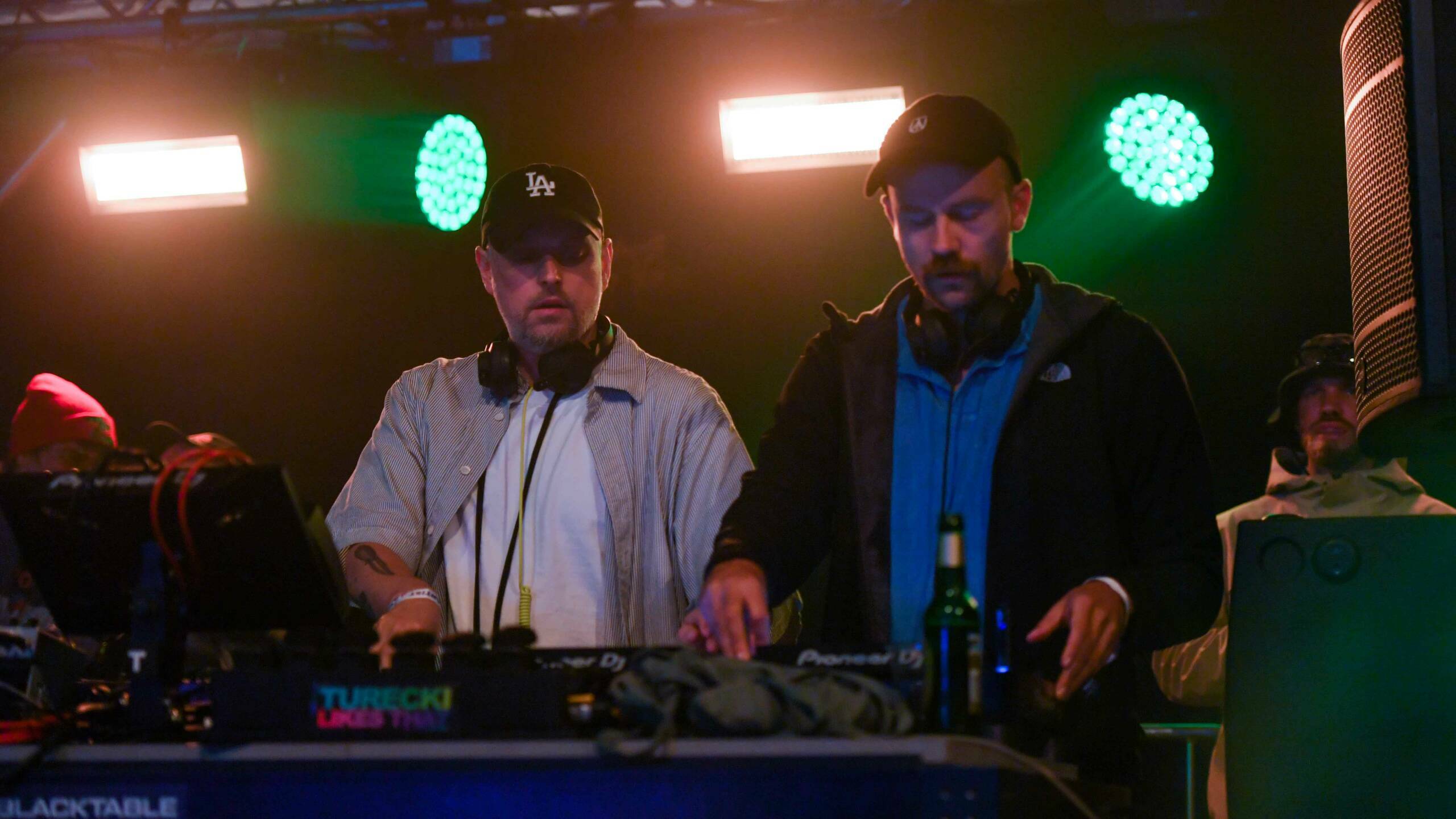 22.07.2023, Seeflughafen Nordholz, Cuxhaven, GER, Deichbrand Festival 2023, im Bild
"ADANA TWINS"
Foto © Rojahn