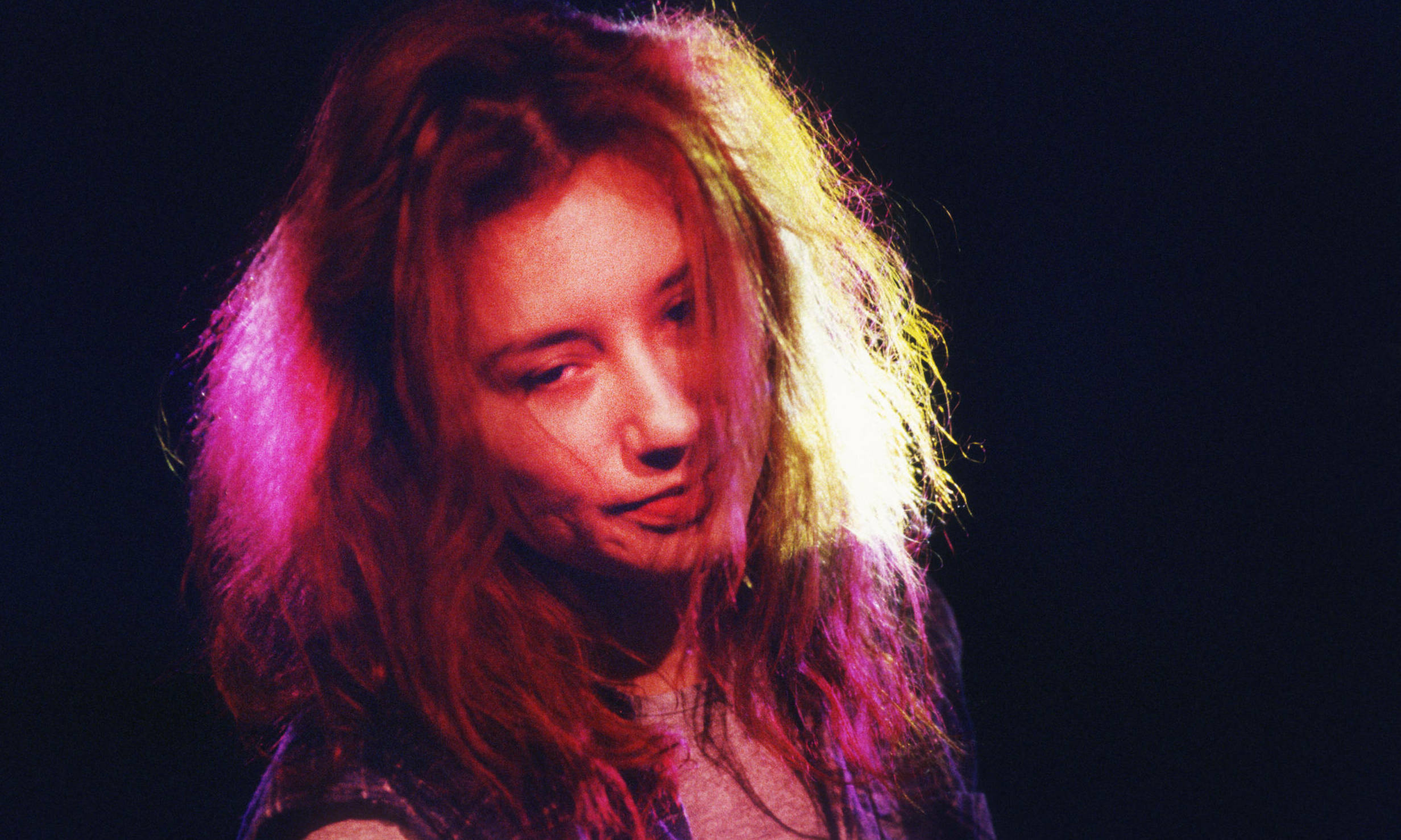 Tori Amos, Passage 44, Brussel, Belgium, 6th April 1994. (Photo by Gie Knaeps/Getty Images)