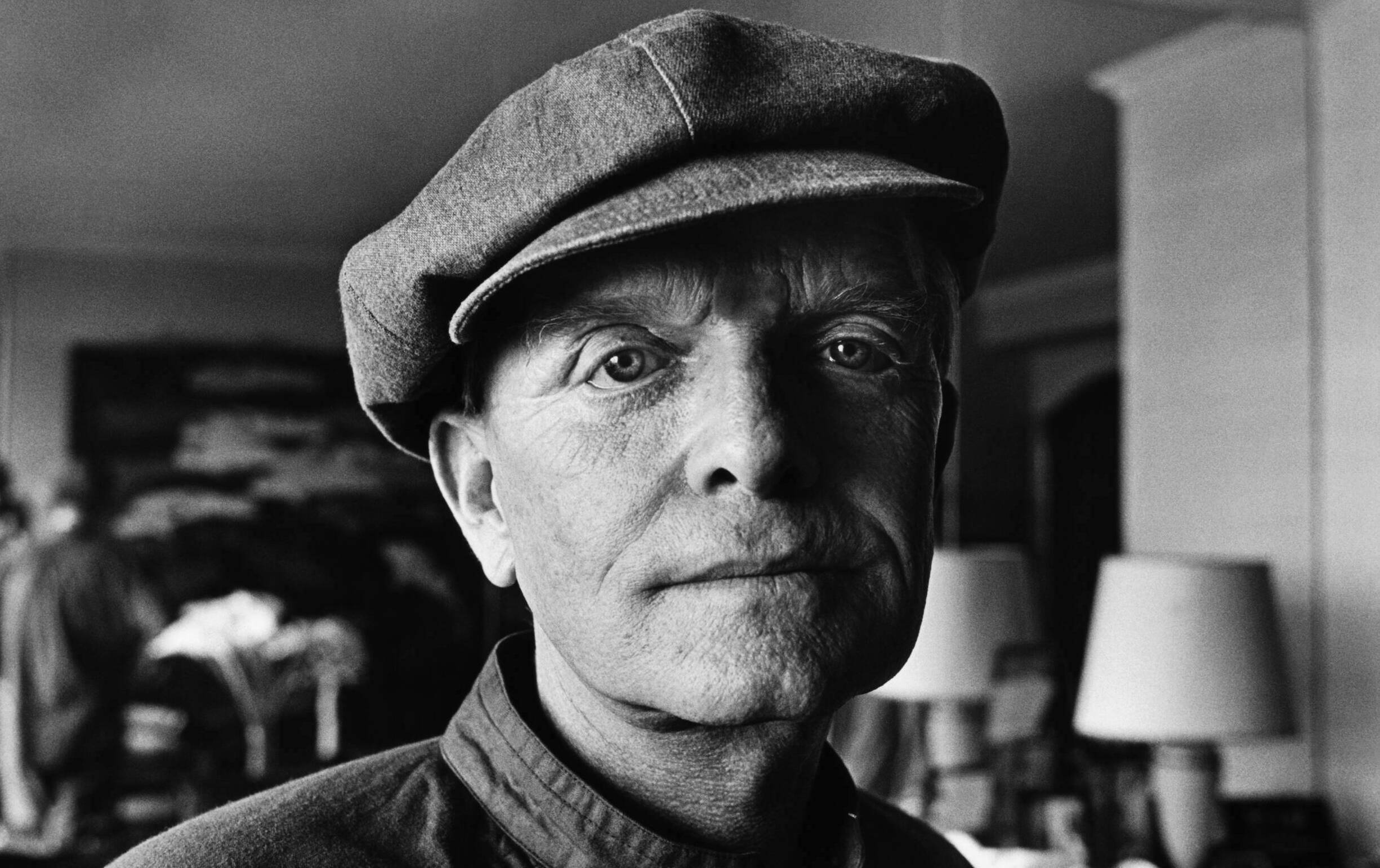 NEW YORK, NY - 1980:  "In Cold Blood" author and popular literary figure, Truman Capote, poses during a 1980 New York, New...