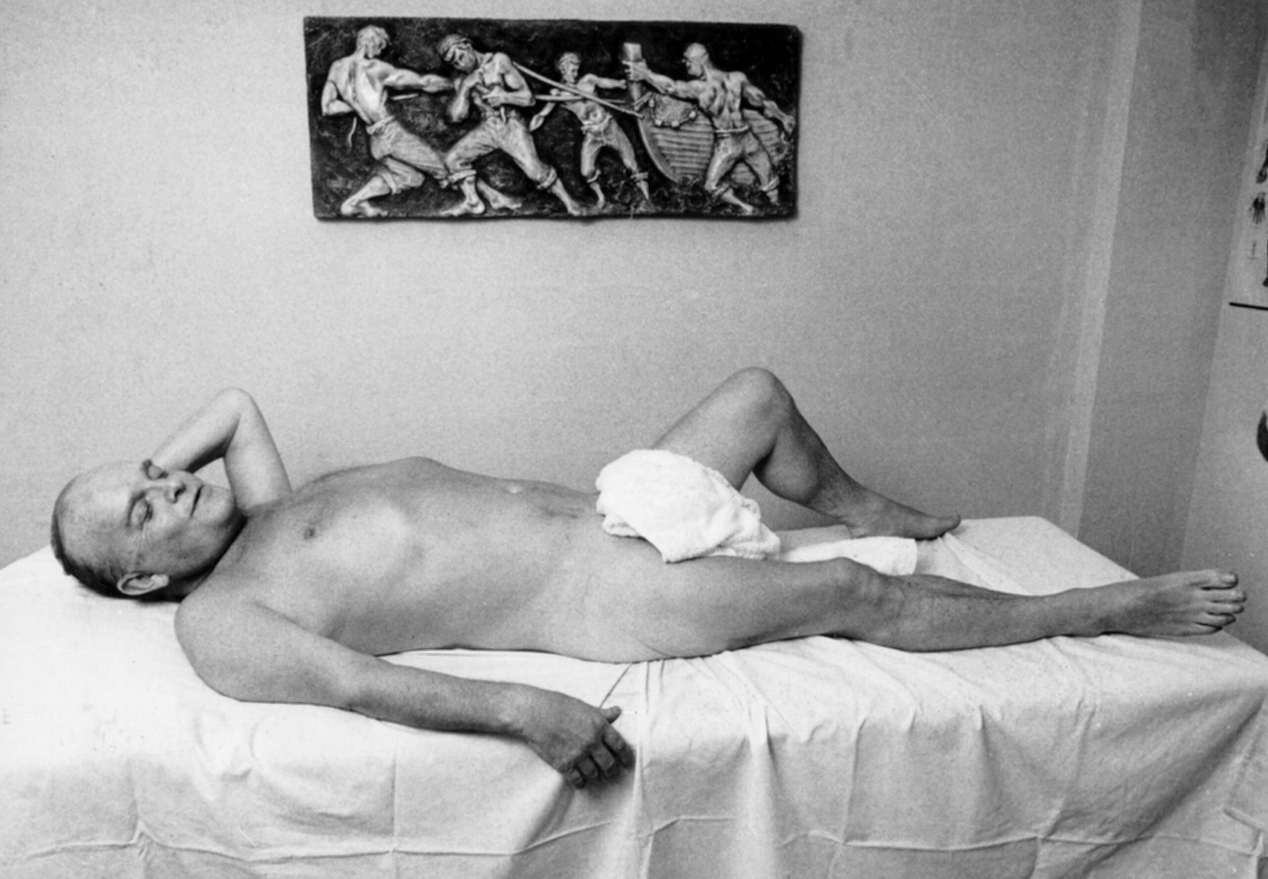 UNITED STATES - CIRCA 2002:  Author Truman Capote waits for a rubdown after a relaxing whirlpool bath at the gym.  (Photo ...