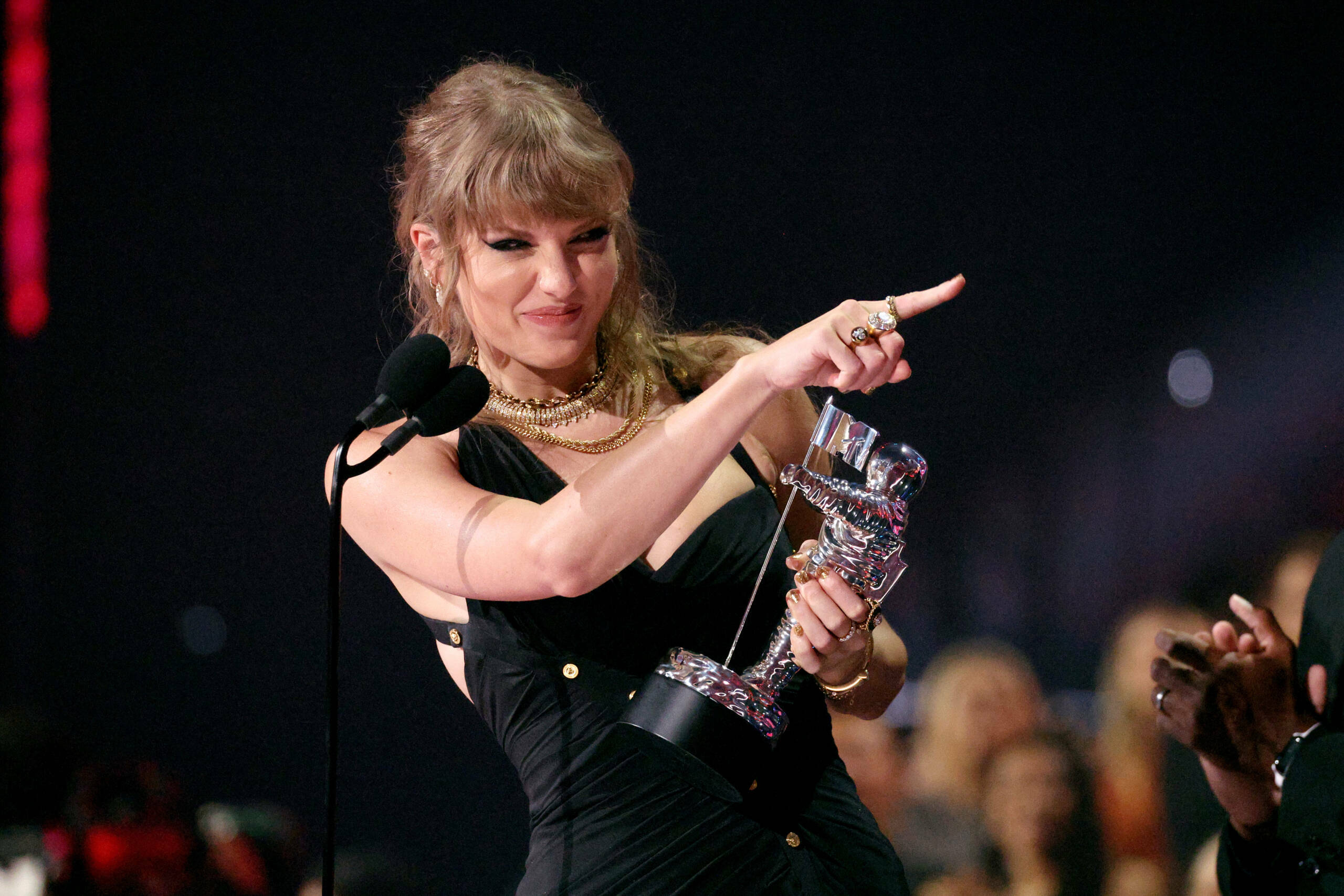 NEWARK, NEW JERSEY - SEPTEMBER 12: Taylor Swift accepts the Best Direction award for "Anti-Hero" onstage during the 2023 M...
