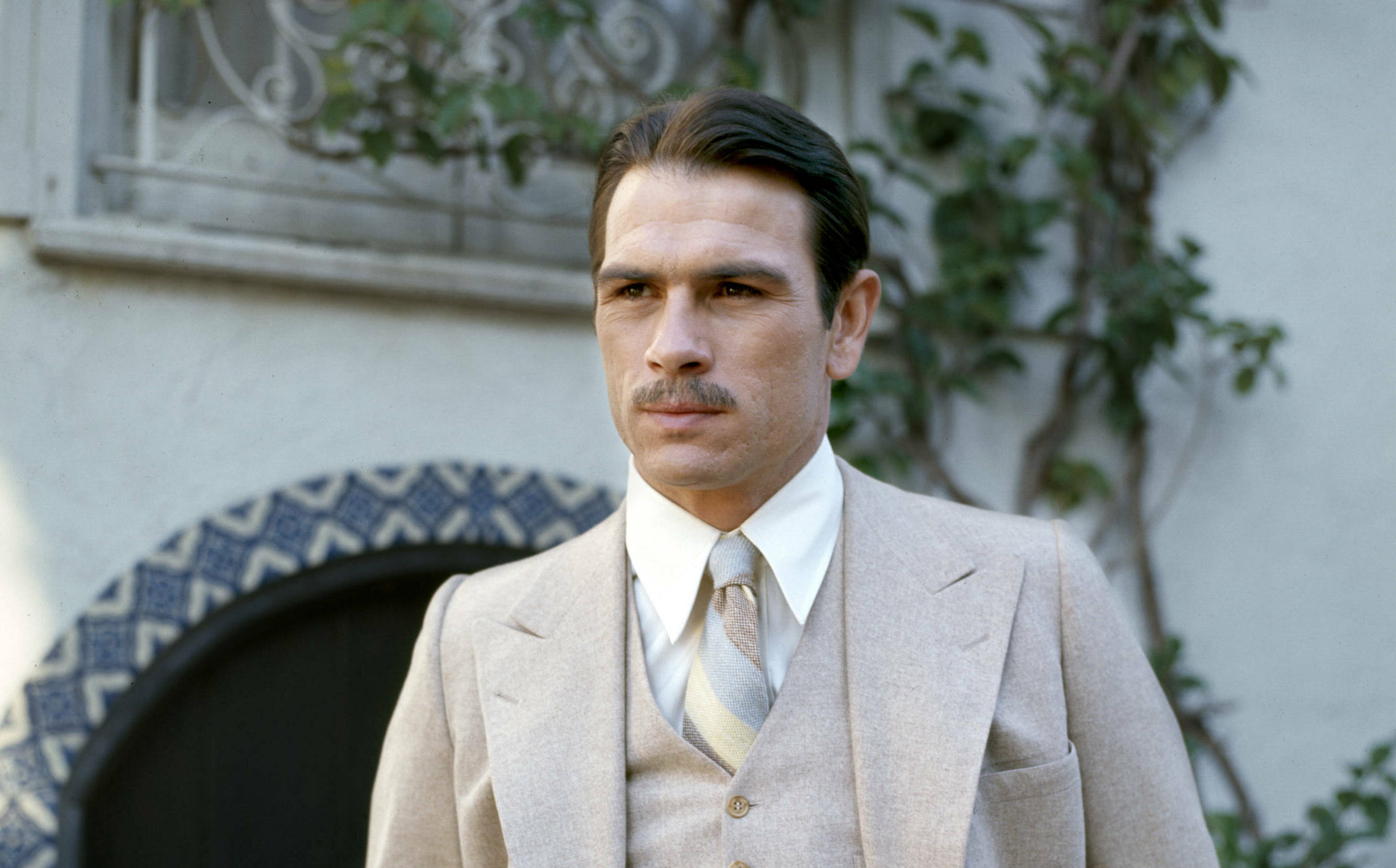 LOS ANGELES - APRIL 13: The Amazing Howard Hughes. A made for TV movie. Broadcast April 13, 1977. Featuring Tommy Lee Jone...