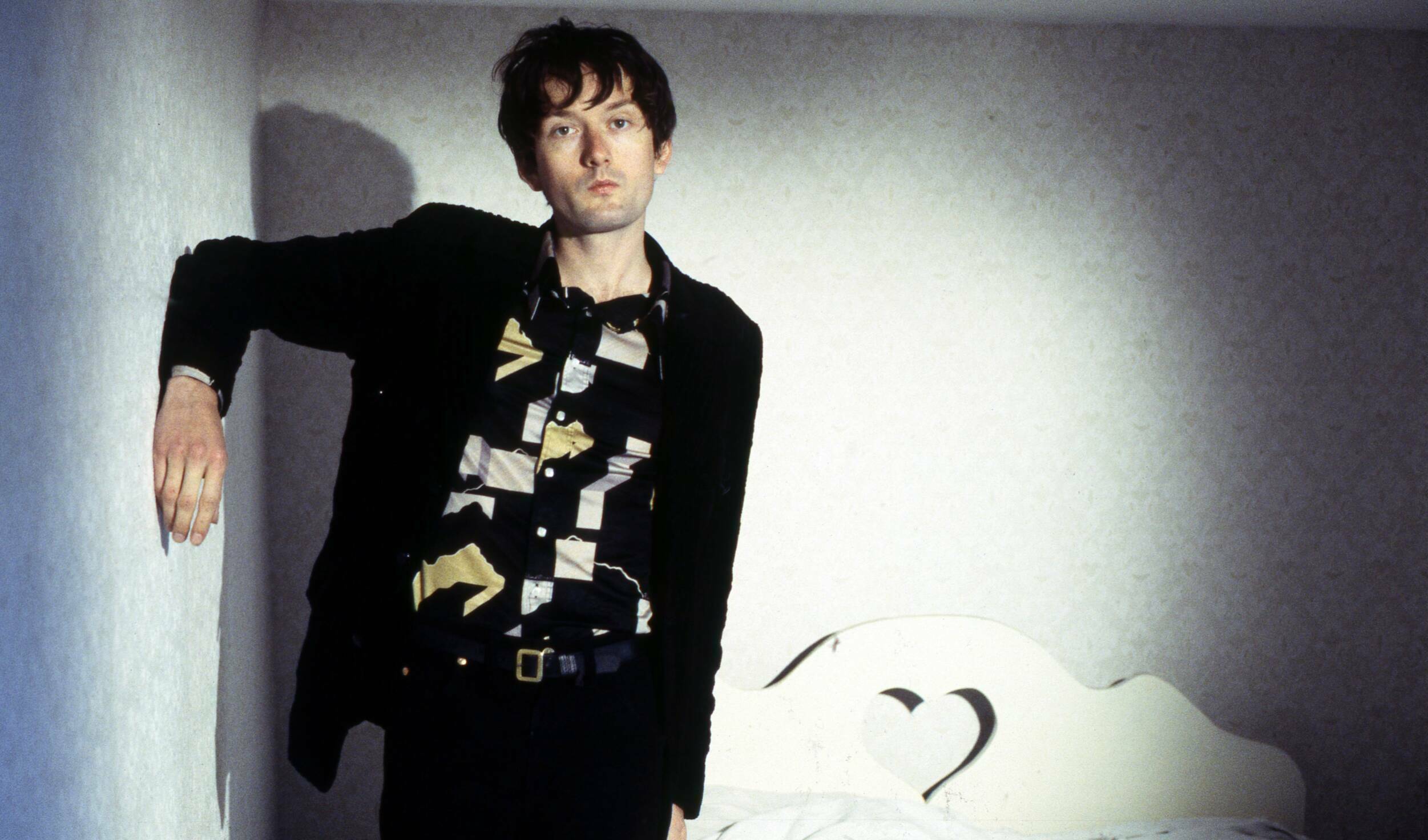 Pulp singer Jarvis Cocker, portrait, London , United Kingdom, 1991. (Photo by Martyn Goodacre/Getty Images)