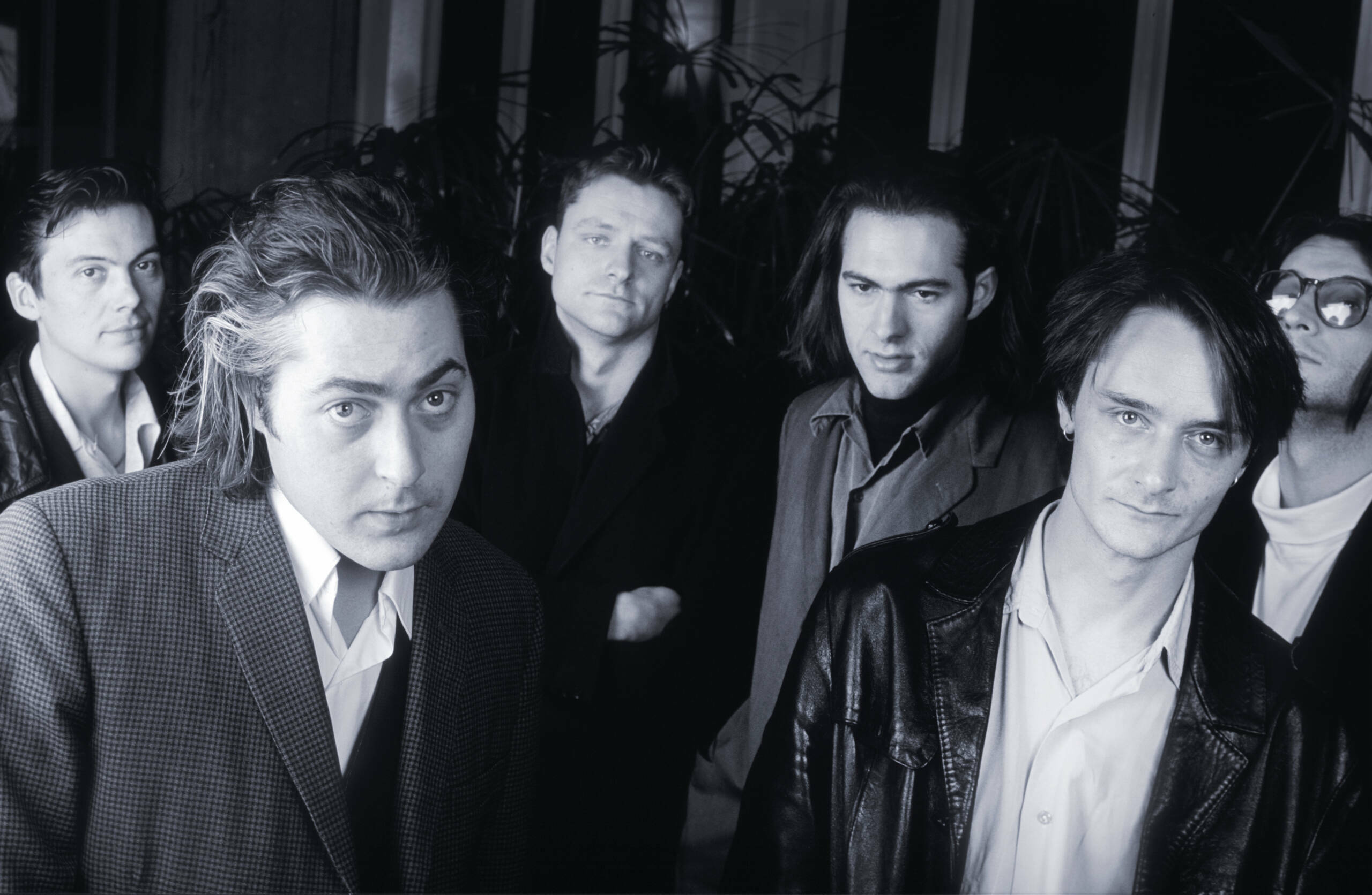 Studio portrait of Tindersticks, Stuart Staples, David Boulter, Neil Fraser, Dickon Hinchliffe, Mark Colwill, Alistair Mac...