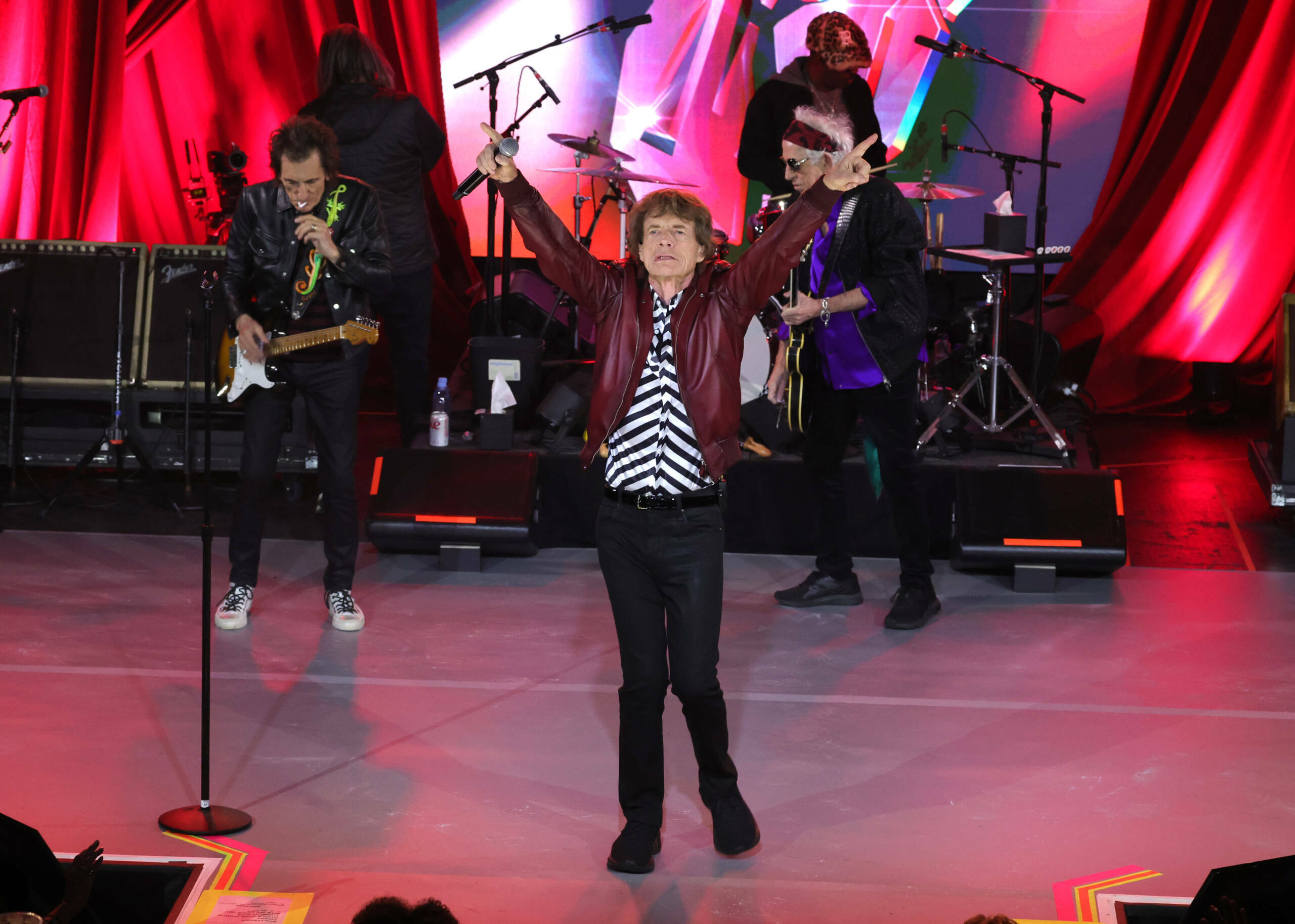 NEW YORK, NEW YORK - OCTOBER 19:  Ronnie Wood, Steve Jordan, Mick Jagger and Keith Richards perform during The Rolling Sto...