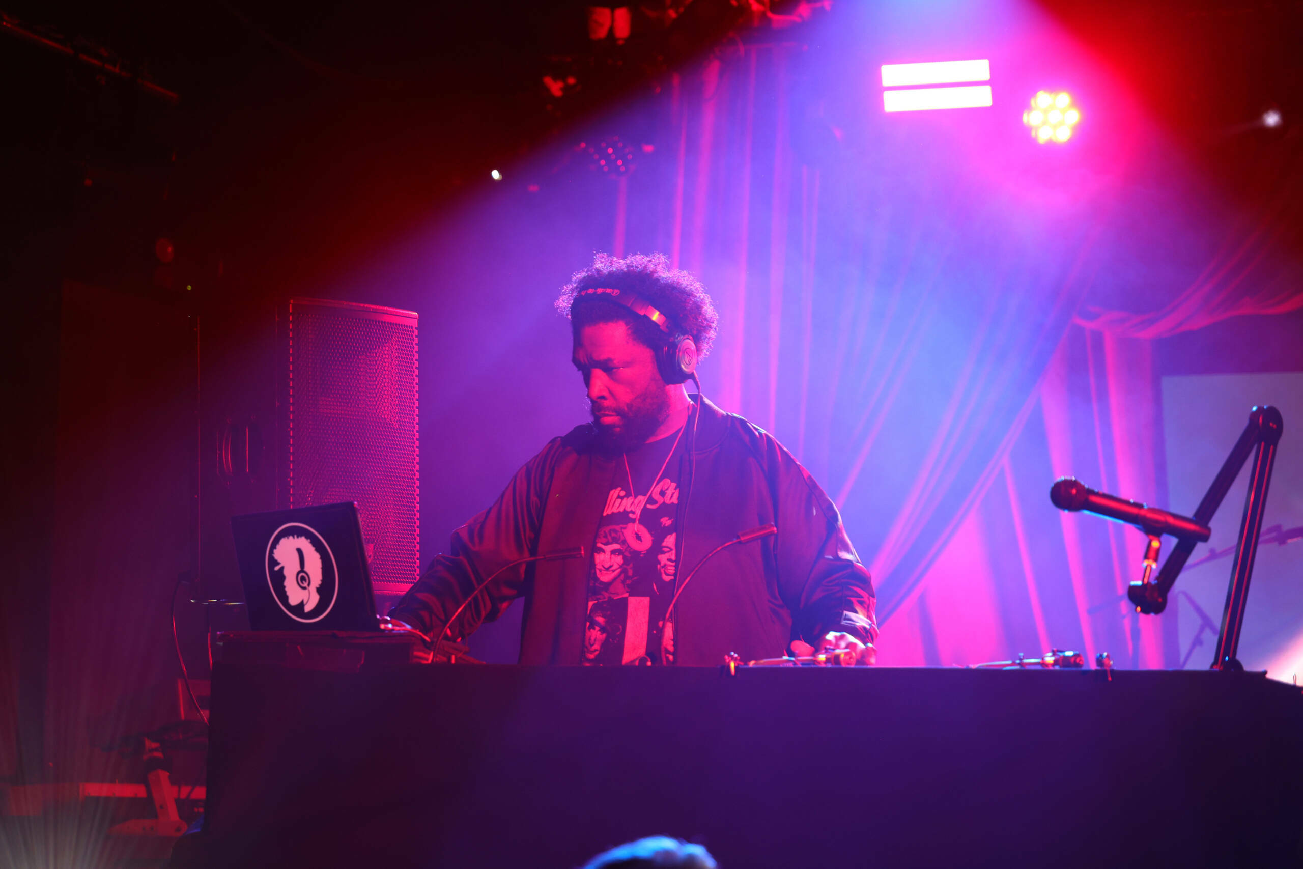 NEW YORK, NEW YORK - OCTOBER 19:  Questlove performs during The Rolling Stones surprise set in celebration of their new al...