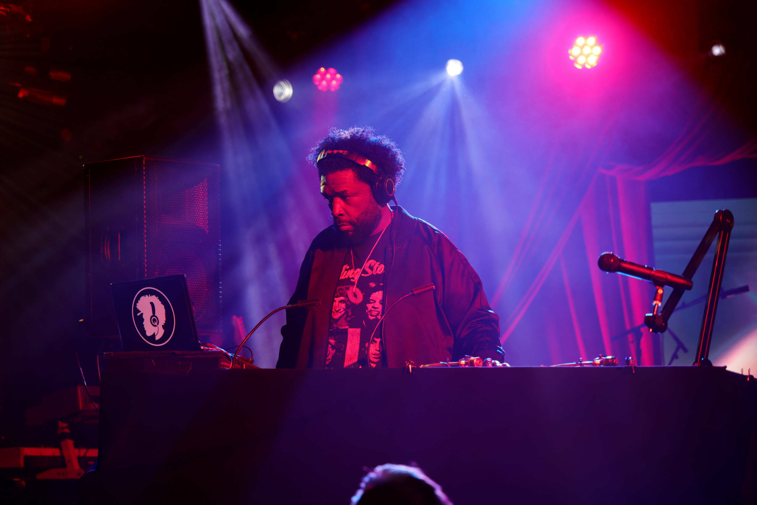 NEW YORK, NEW YORK - OCTOBER 19:  Questlove performs during The Rolling Stones surprise set in celebration of their new al...