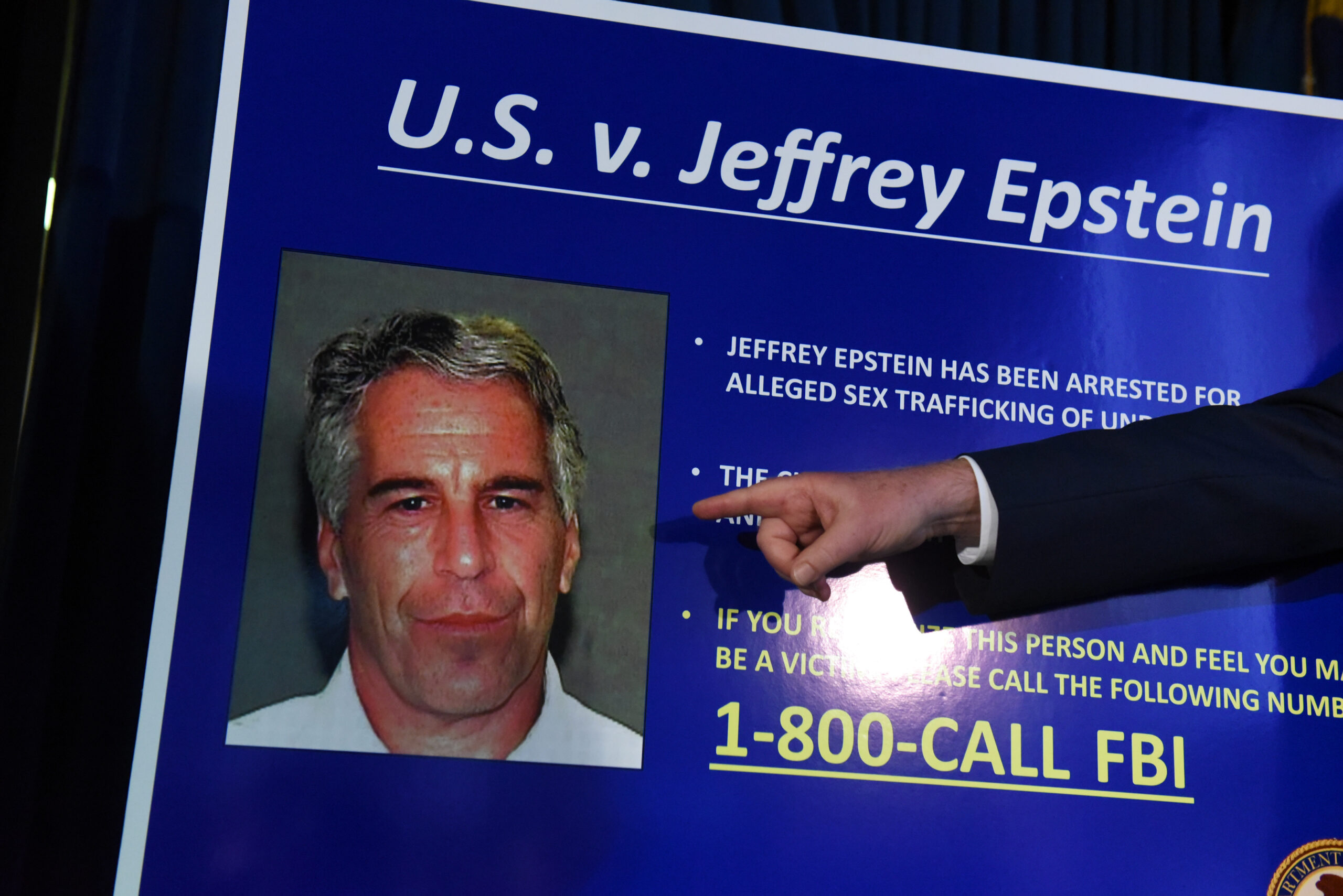 Exklusiv: Jeffrey Epstein heuerte Privatdetektive an, um FBI-Agenten einzuschüchtern