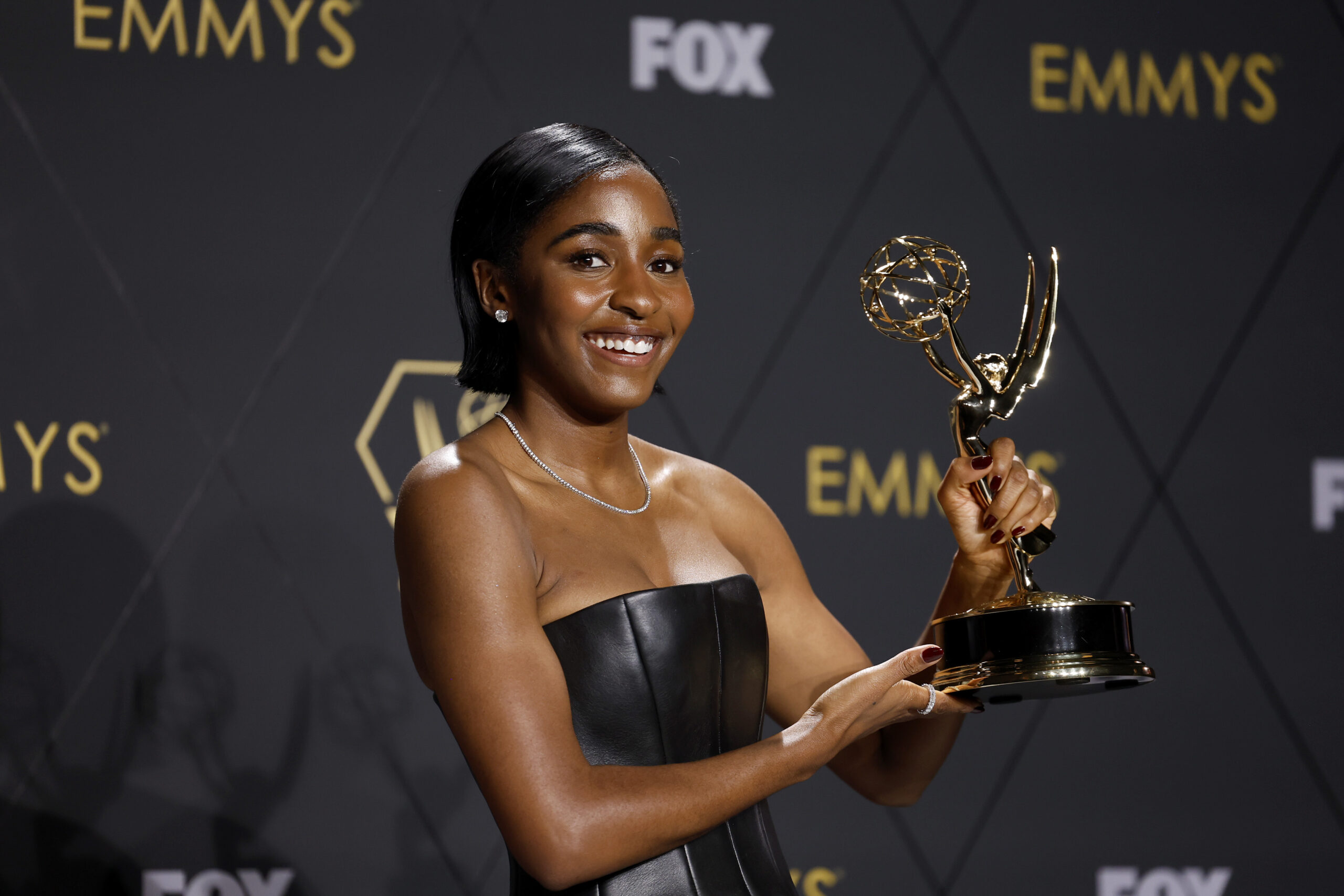 Ayo Edebiri ist eine der Gewinnerinnen der Emmy Awards 2024