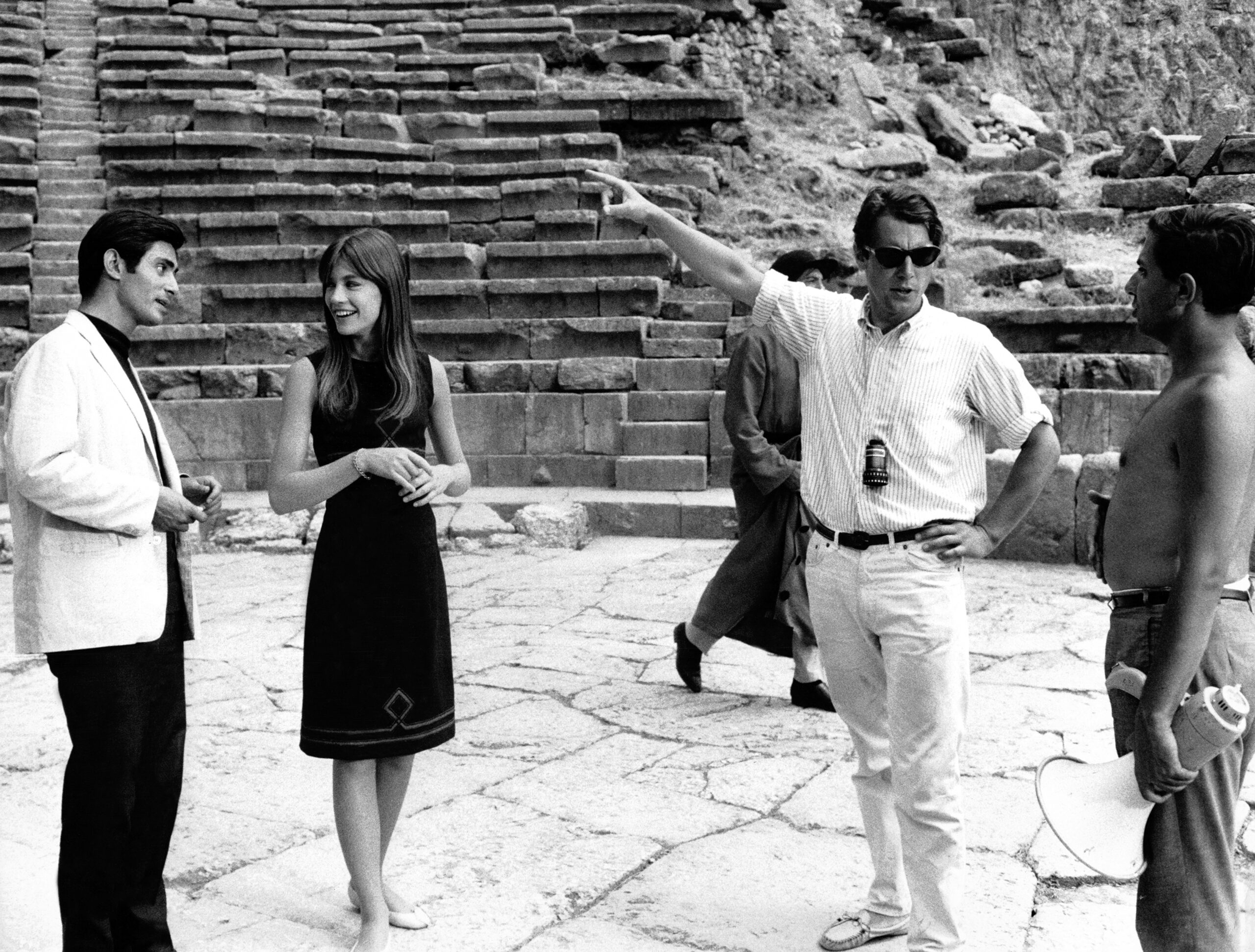 Sami Frey, Françoise Hardy und Jean-Daniel Pollet bei den Dreharbeiten zu dem Film „Une balle au cœur“ in Griechenla...