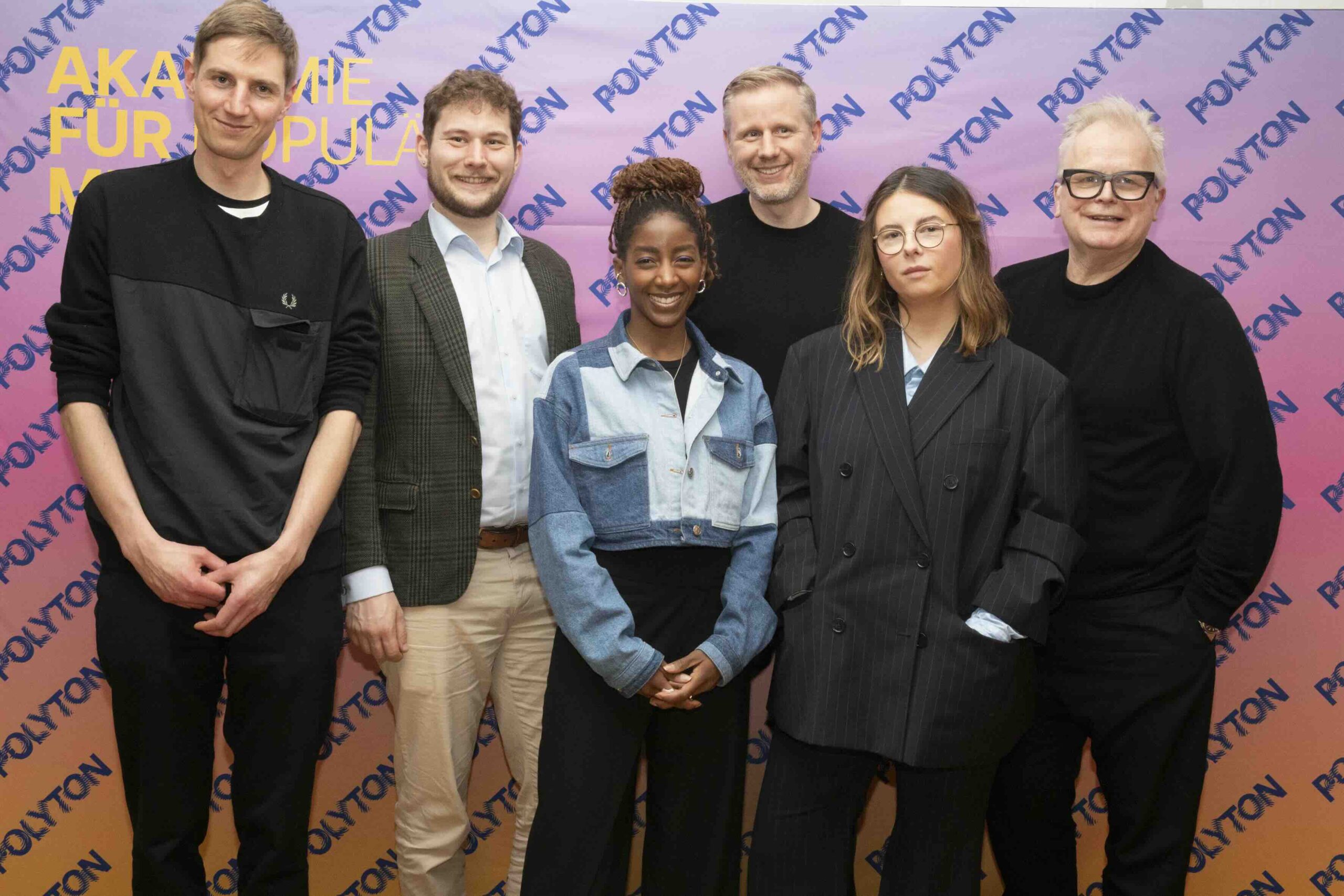 01-Polytisch2_Credits_Bella-Lieberberg