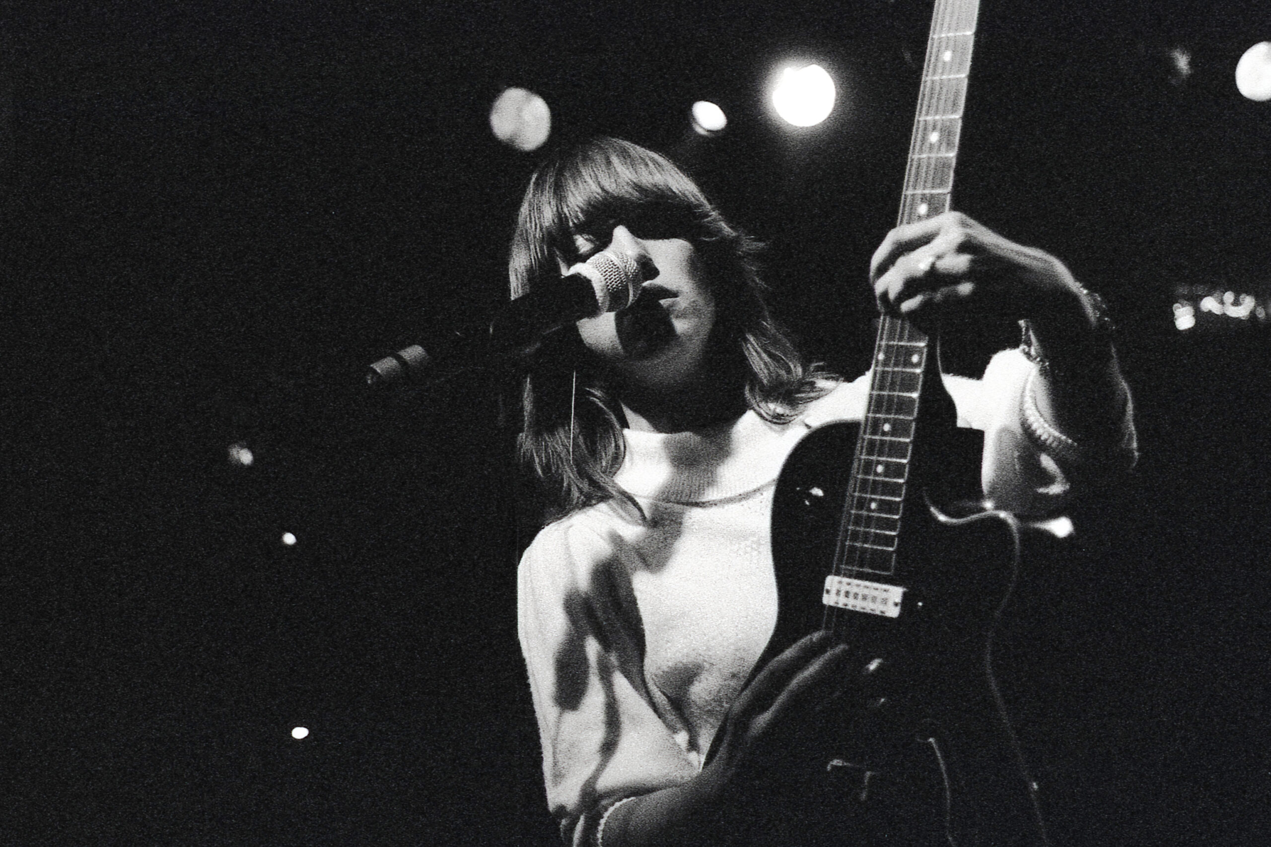 LONDON UNITED KINGDOM - APRIL 27, 2003:  Leslie Feist performs live on stage during a Chilly Gonzales pre-tirement show at...
