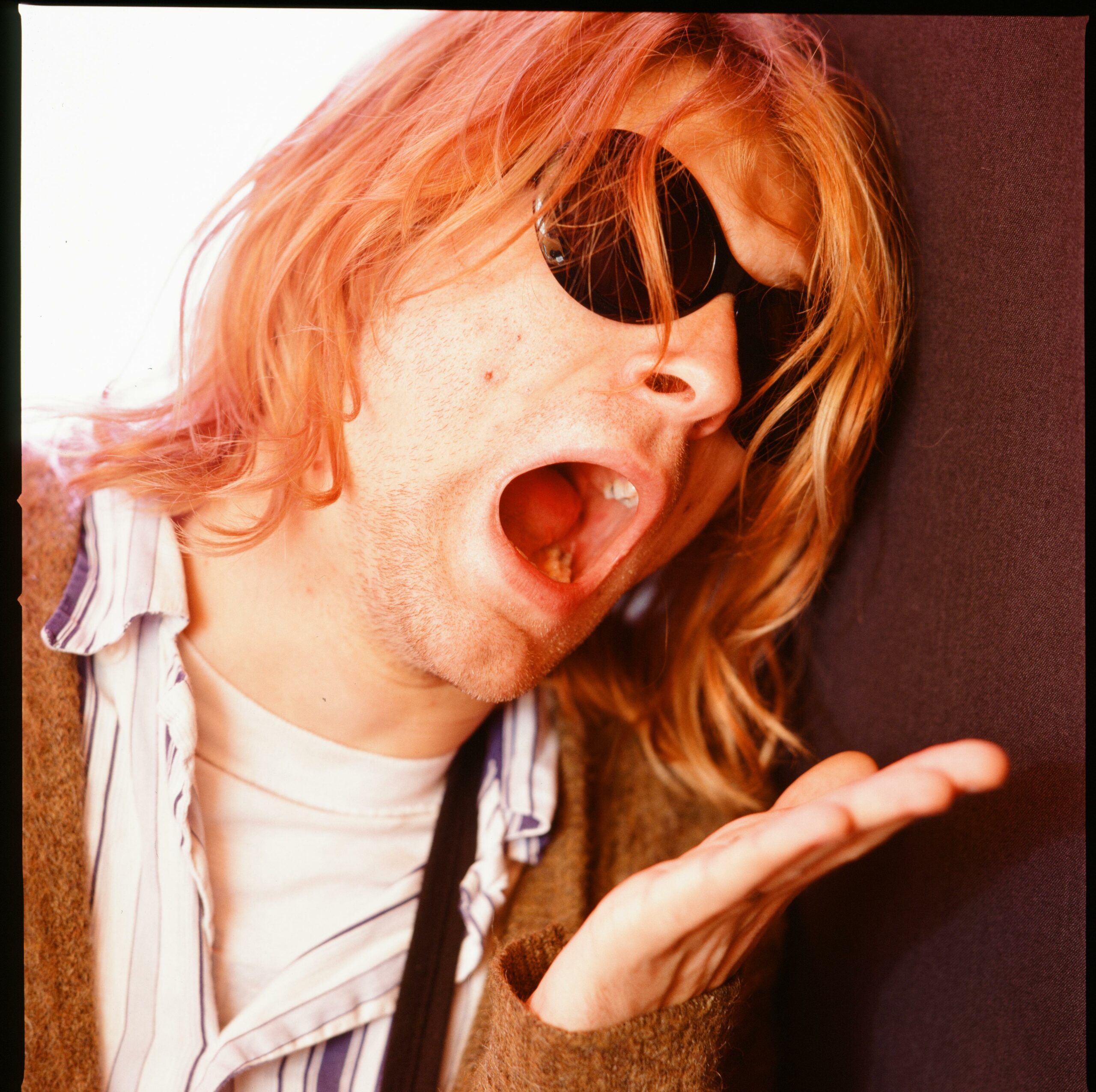 (MANDATORY CREDIT Koh Hasebe/Shinko Music/Getty Images) Kurt Cobain of Nirvana, portrait during an interview in Roppongi P...