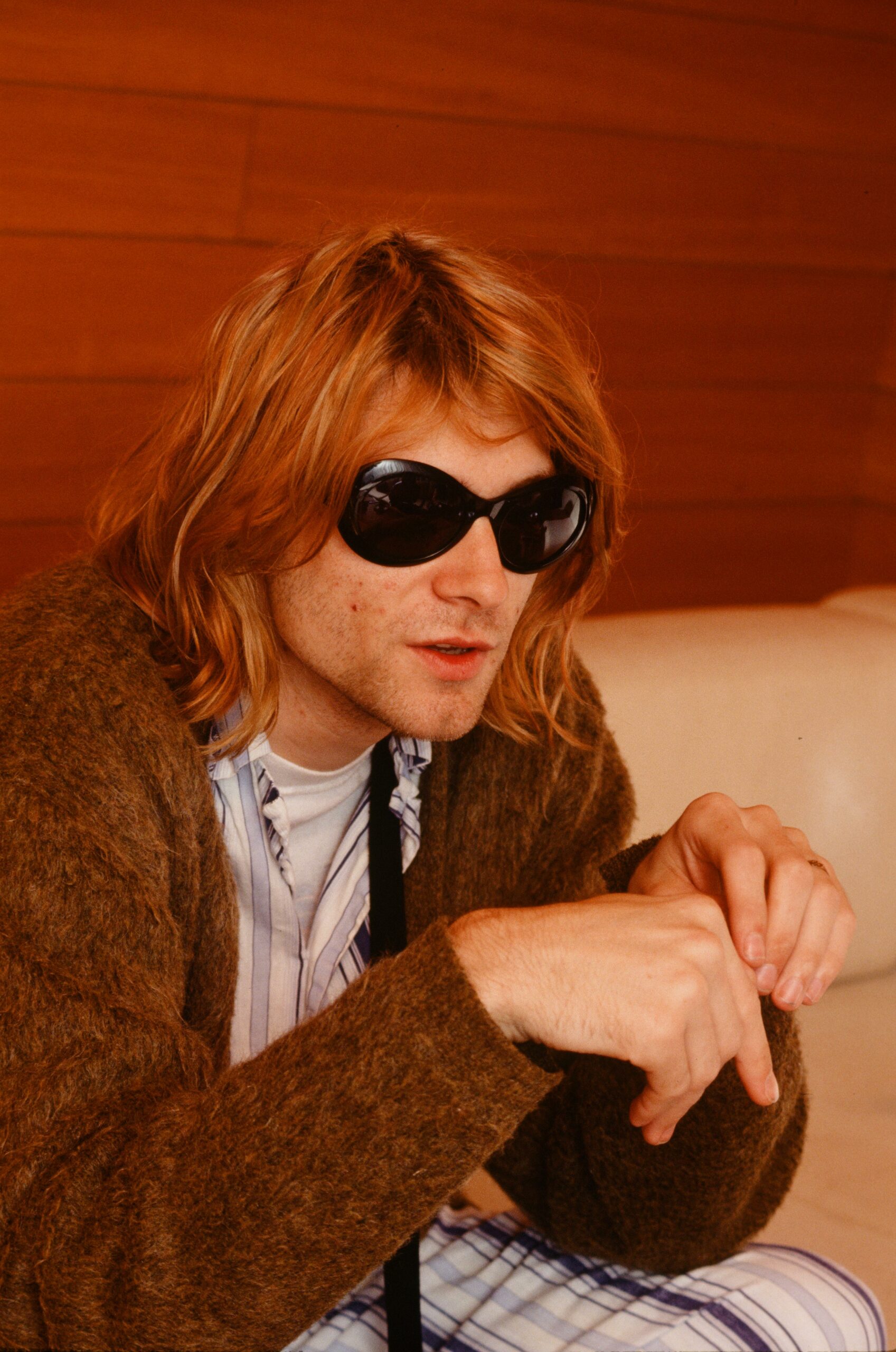 (MANDATORY CREDIT Koh Hasebe/Shinko Music/Getty Images) Kurt Cobain of Nirvana, portrait during an interview in Roppongi P...