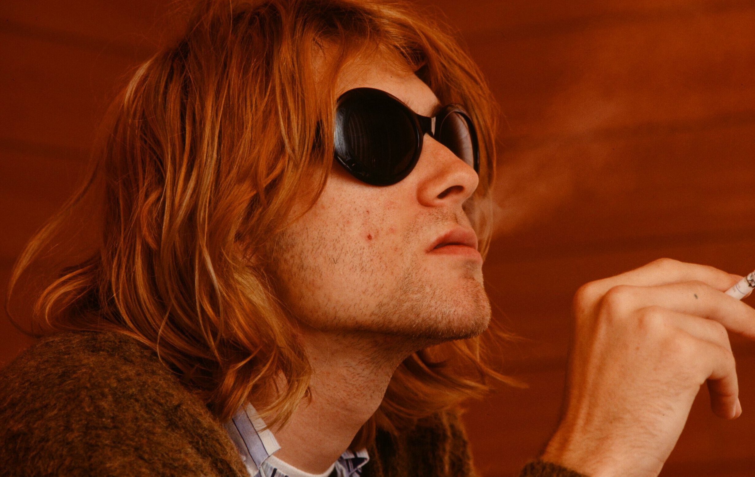 Kurt Cobain von Nirvana lässt sich beim Ausruhen in einem Hotel in Tokio ablichten