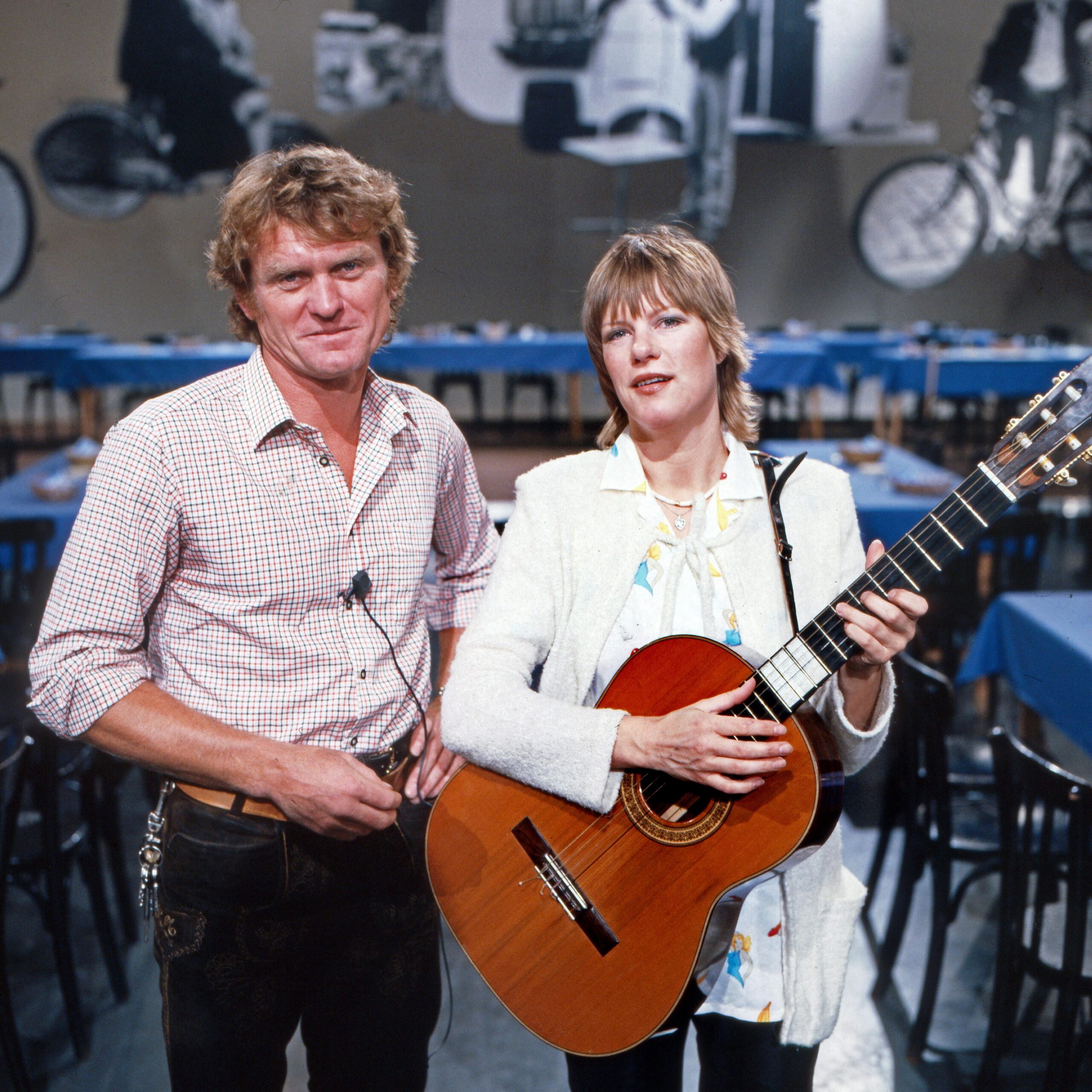 Gruzafümfal, Kabarett mit Lisa Fitz und Sepp Maier, Deutschland 1980er Jahre. (Photo by Impress Own/United Archives via G...