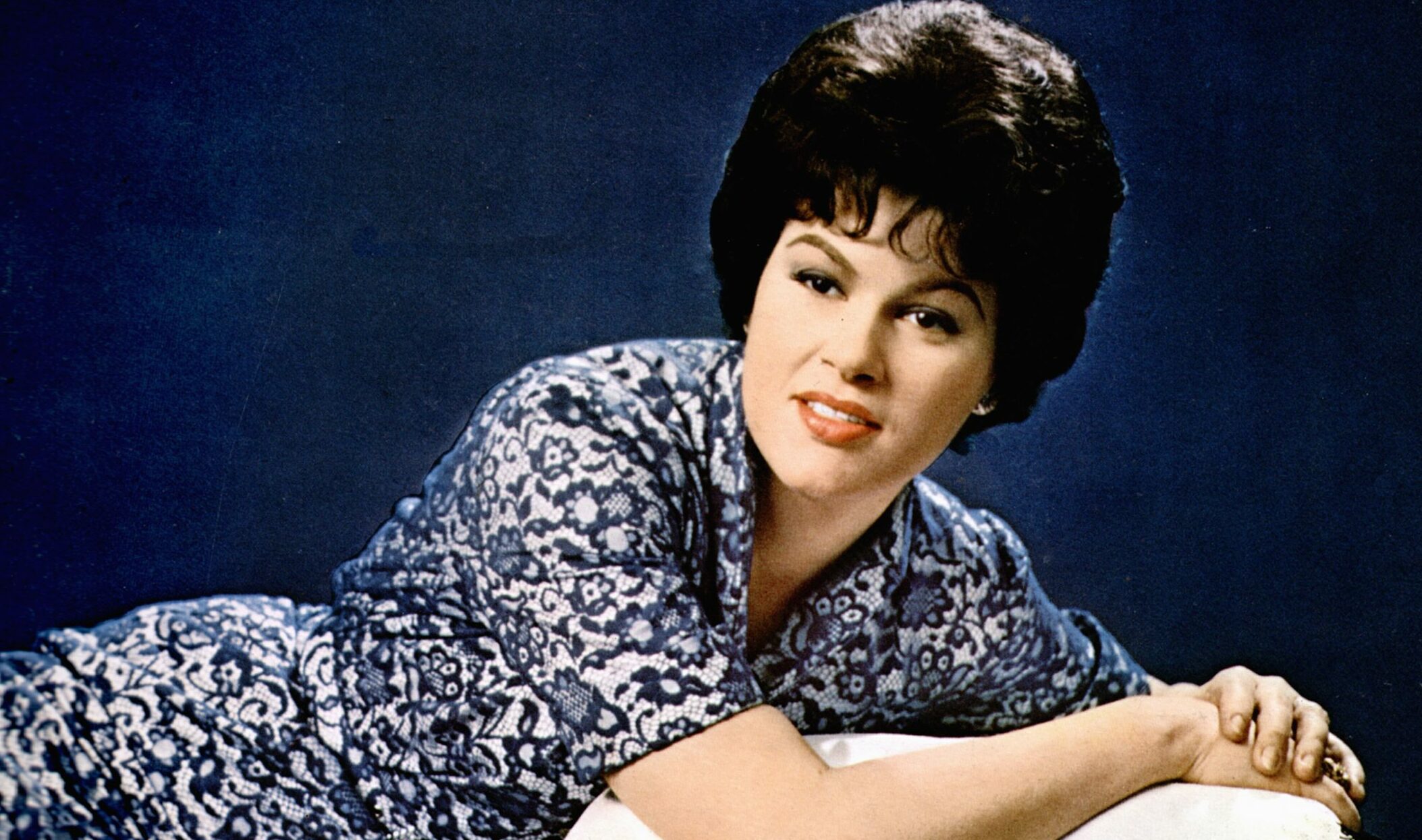 UNSPECIFIED - JANUARY 01:  (AUSTRALIA OUT) Photo of Patsy CLINE; Posed portrait  (Photo by GAB Archive/Redferns)