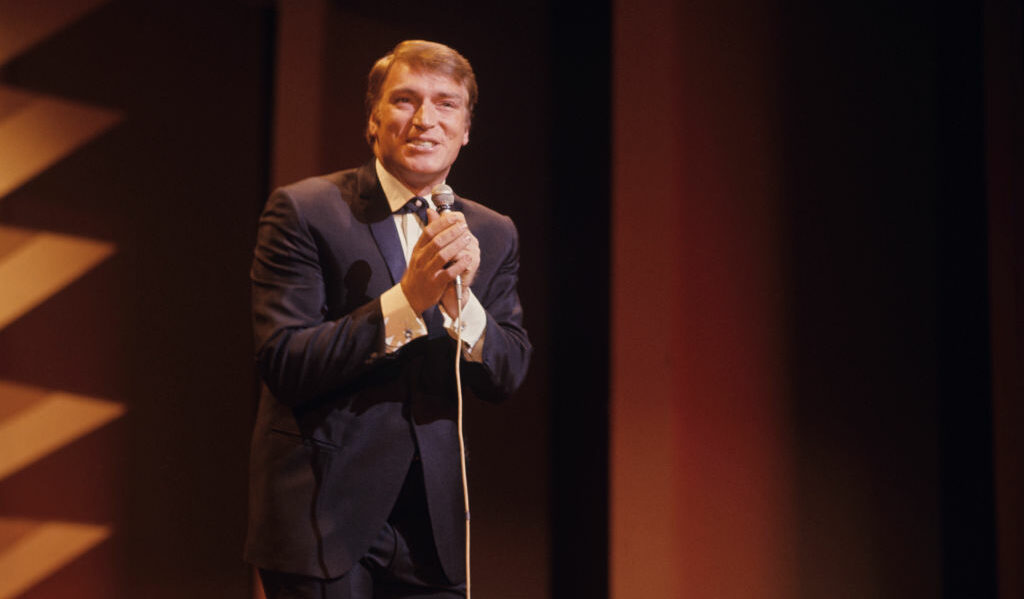 Frank Ifield live