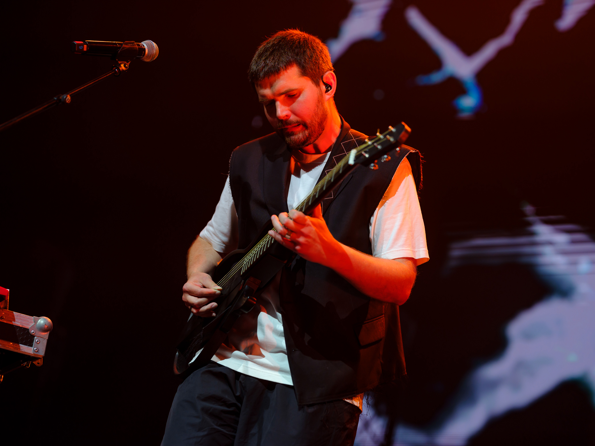 Noize MC ist einer der bekanntesten russischen Musiker. Er trat bei der Kundgebung „Für faire Wahlen“ auf und war ein...