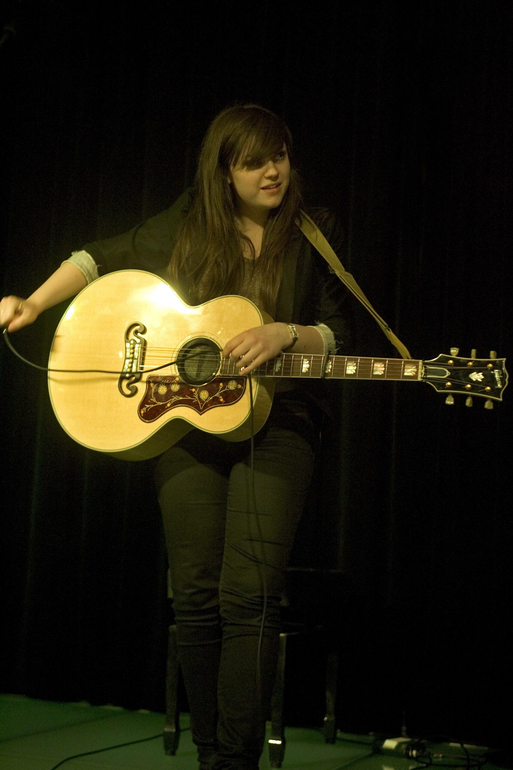 NETHERLANDS - JUNE 15:  NETHERLANDS  Photo of Amy MacDONALD, performing live onstage in Baarn  (Photo by Paul Bergen/Redfe...