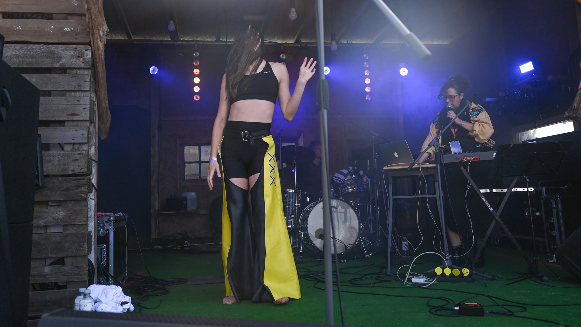 28.07.2024, Strand, Dangast/Varel, GER, Watt en Schlick Fest 2024, im Bild
WHAT ARE PEOPLE FOR
Foto © Rojahn