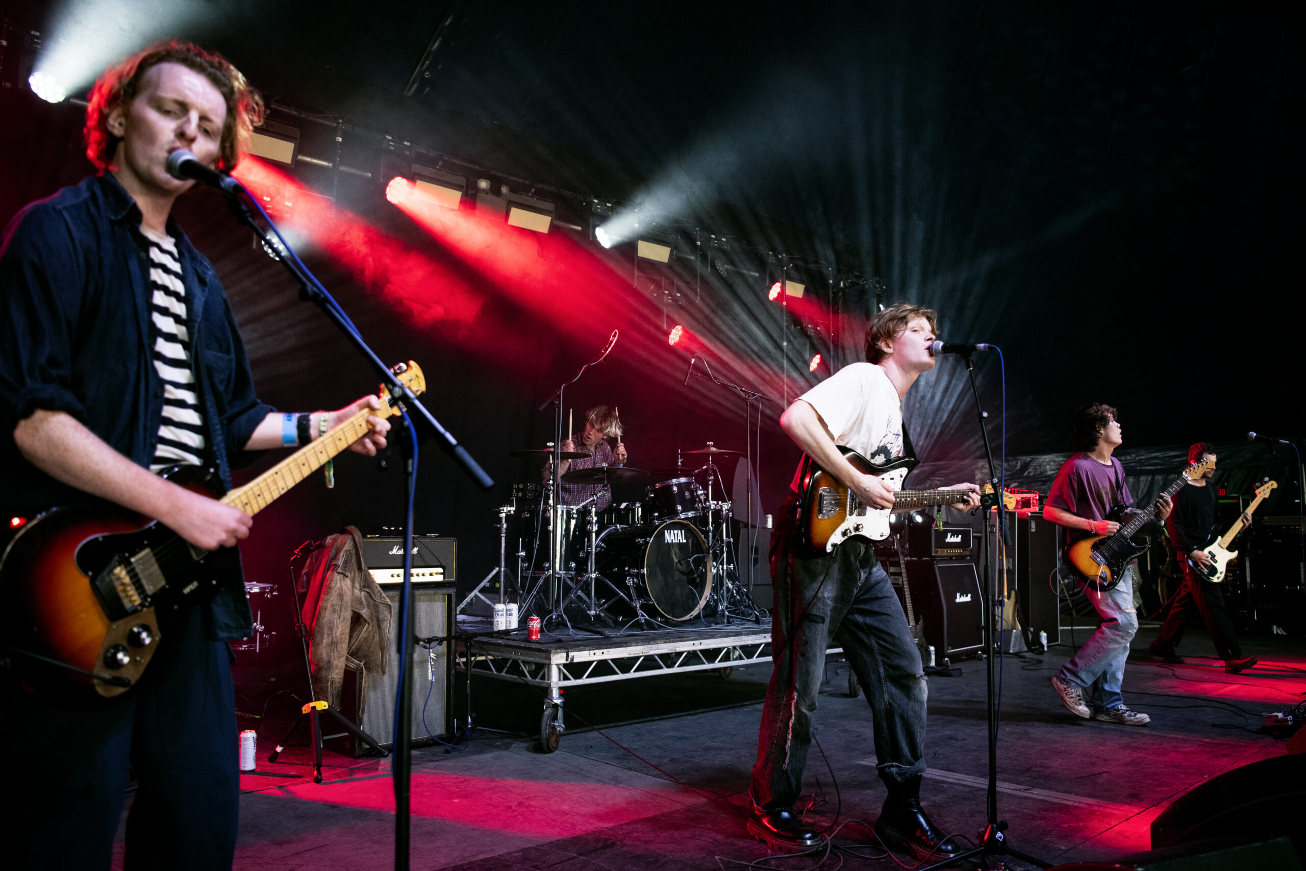 King Nun v.l.n.r: James Upton, Caius Stockley-Young,
Theo Polyzoides, Ethan Stockley-Young und Nathan Gane