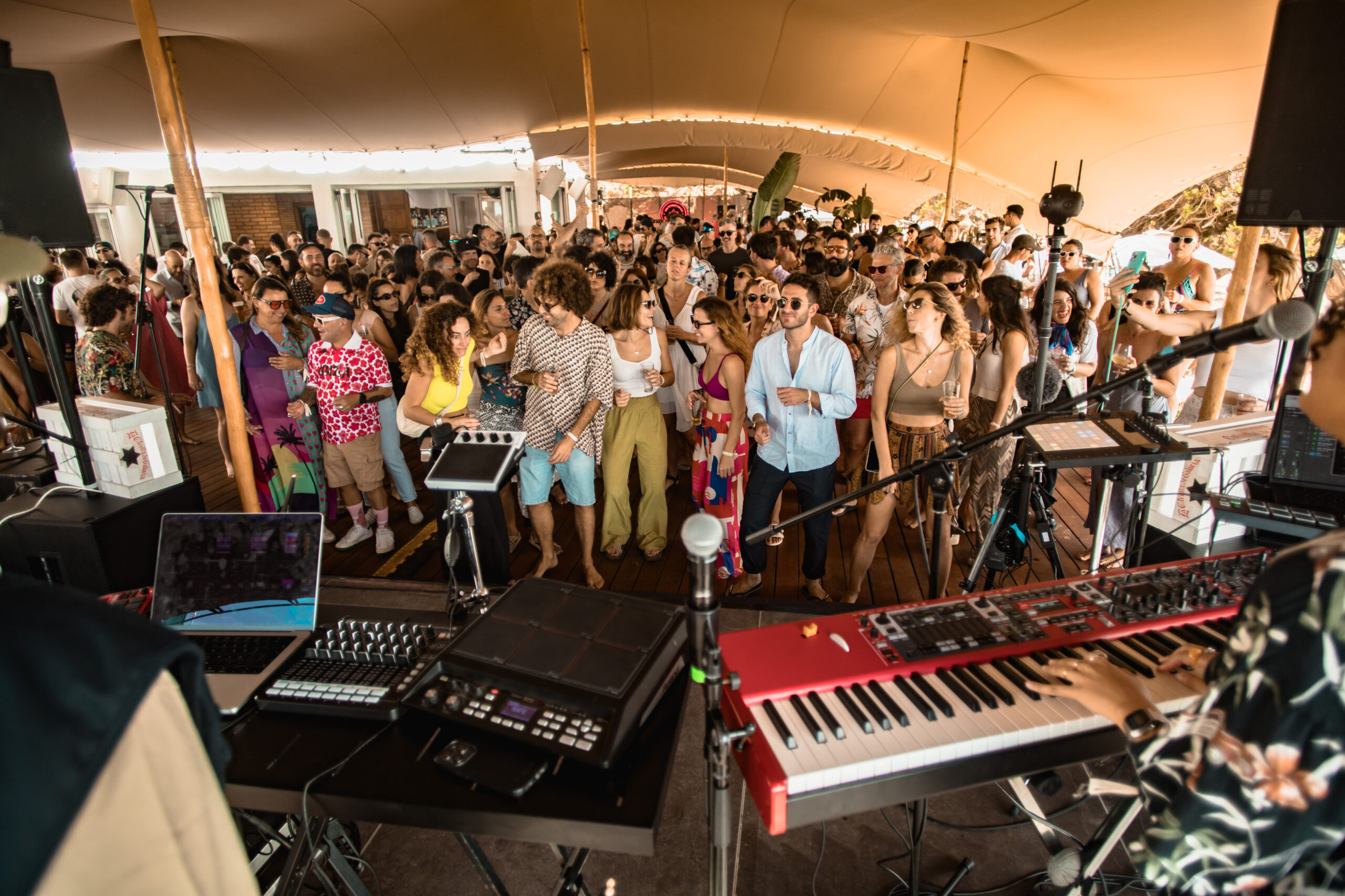 son-estrella-galicia-posidonia-2024--domingo--alvaro-reinhardt_54048302117_o