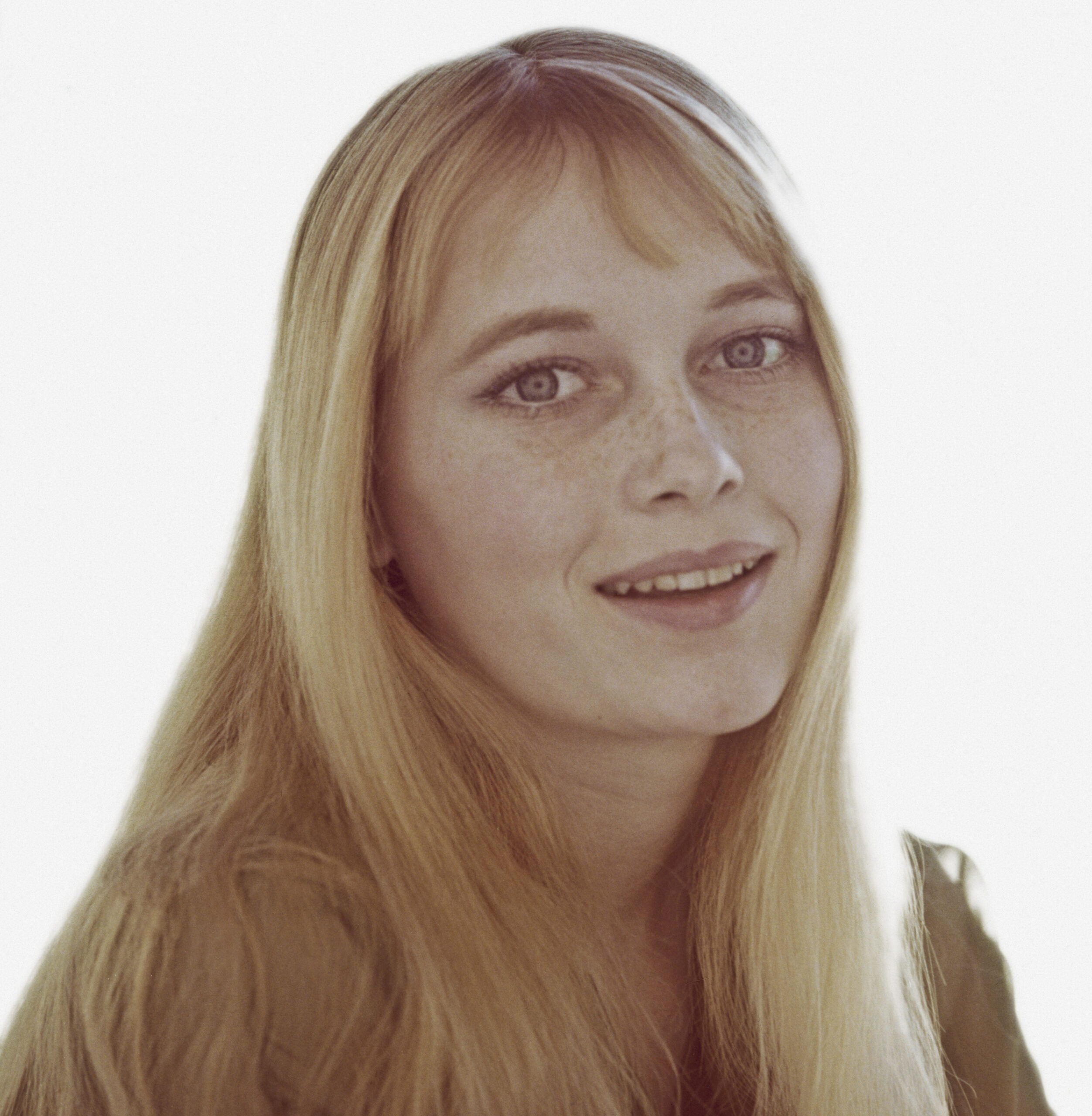 American actress Mia Farrow as Allison MacKenzie in the soap opera 'Peyton Place', circa 1965. (Photo by Henry Gris/FPG/Ge...