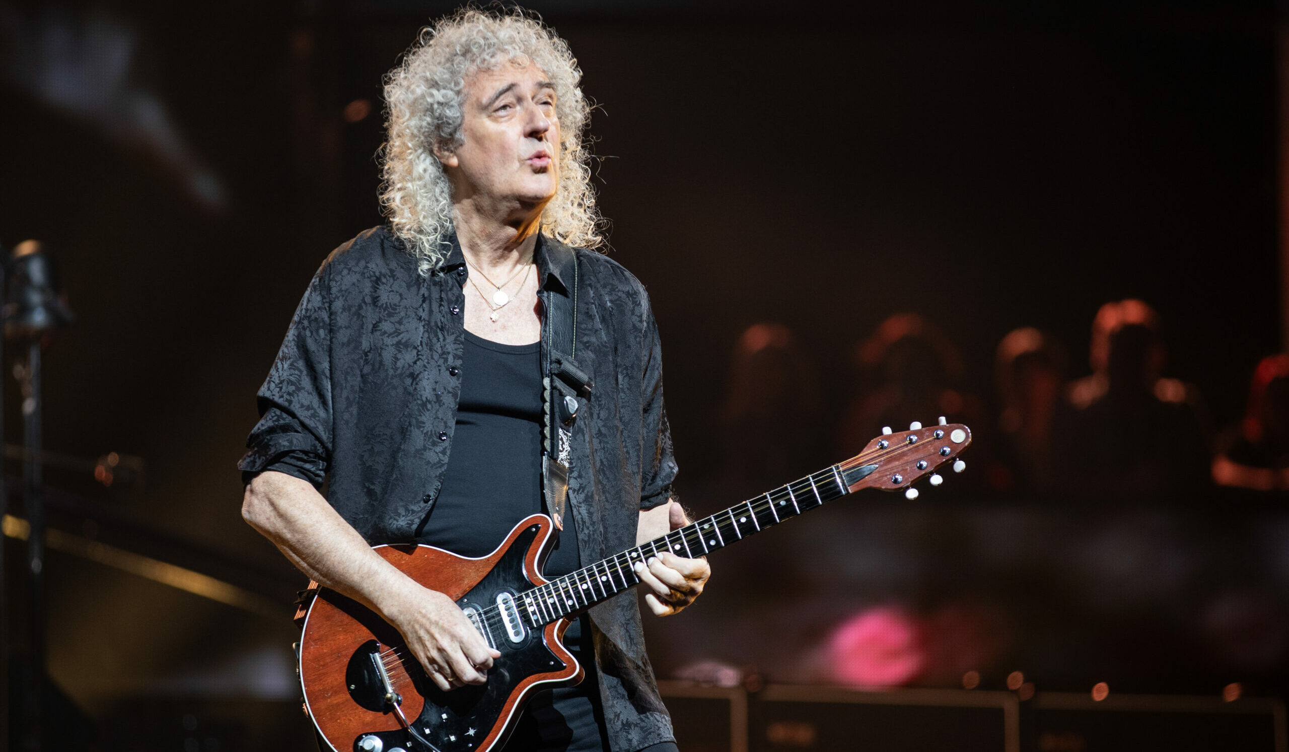 Brian May live