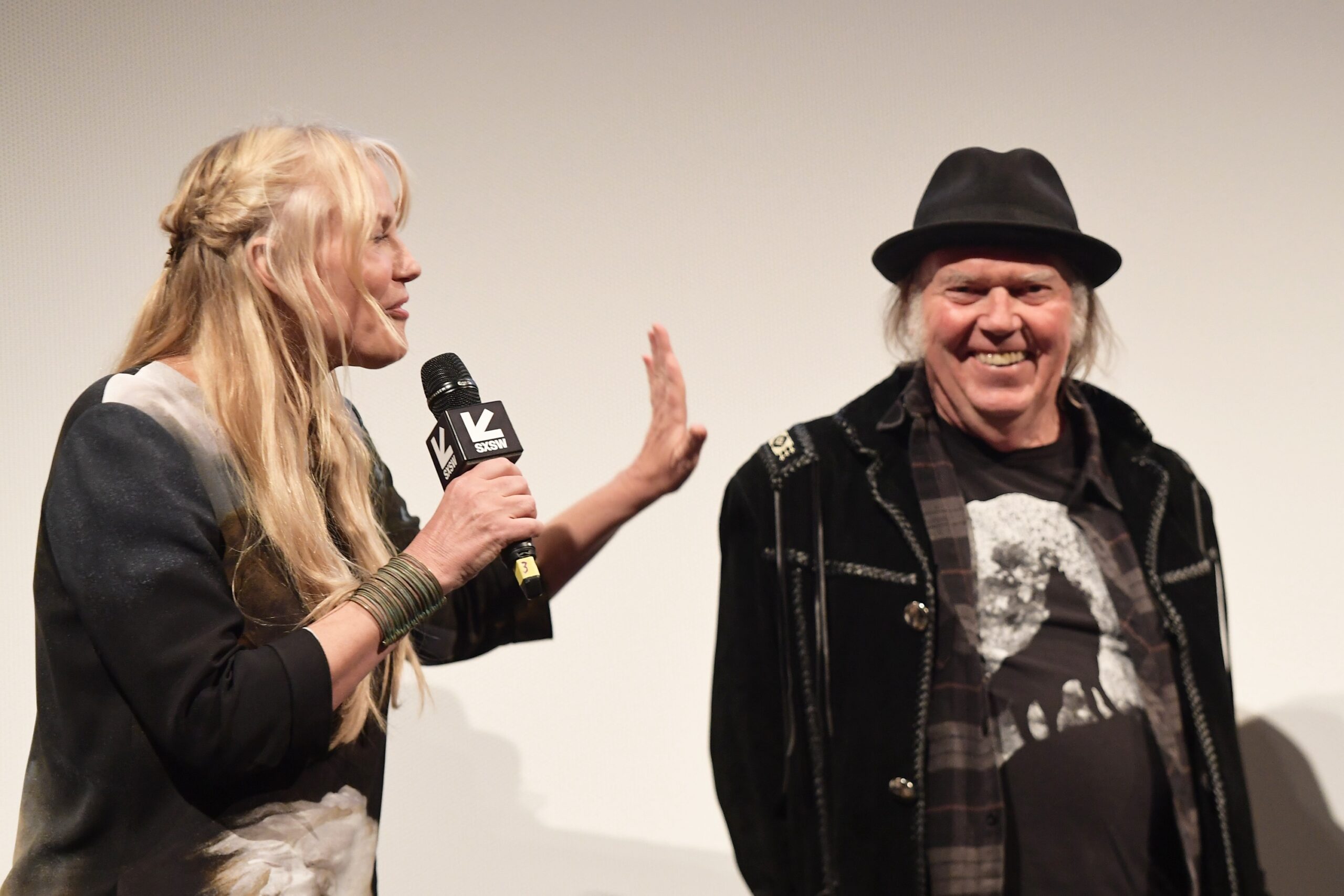 Daryl Hannah und Neil Young