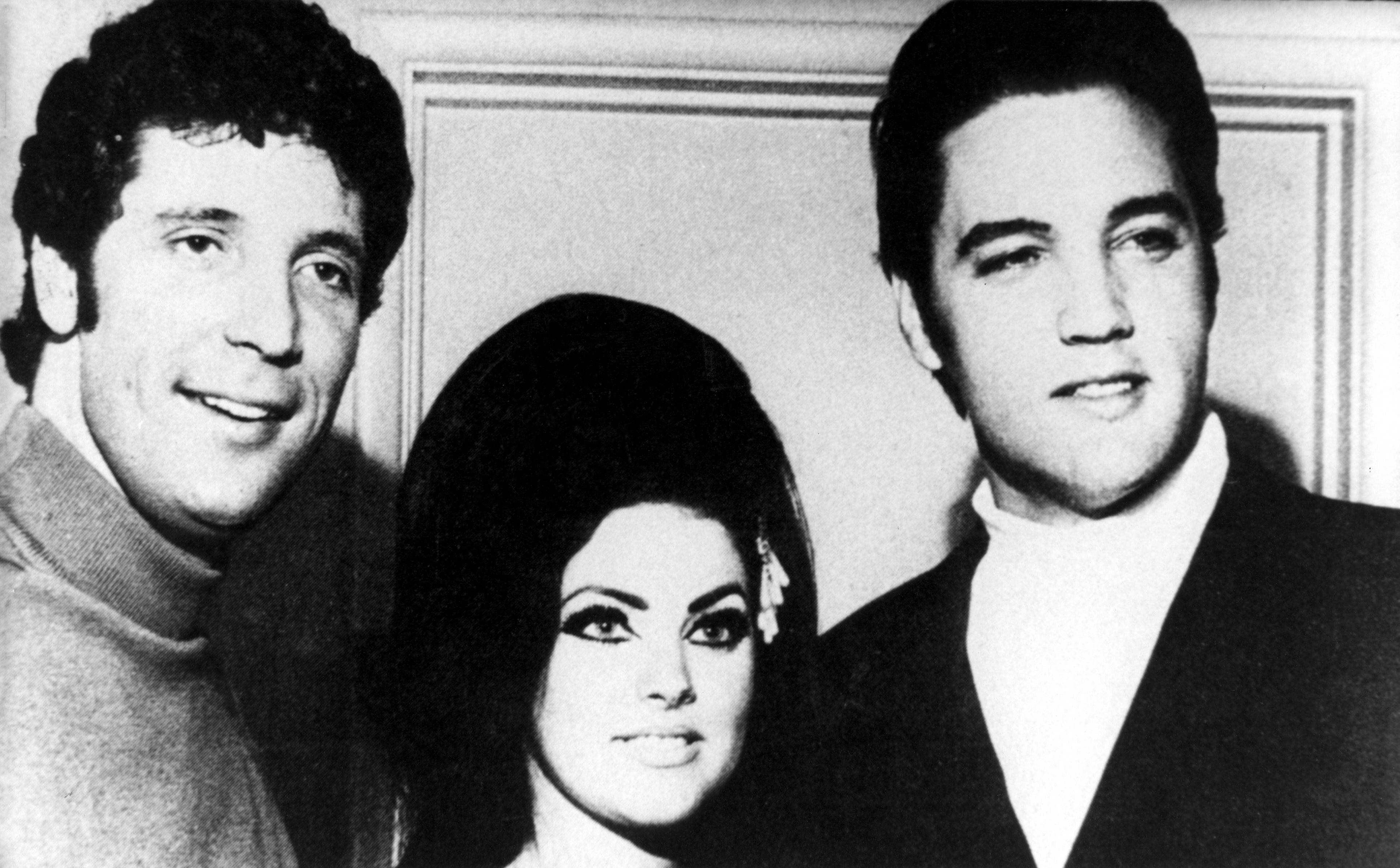 UNITED STATES - JANUARY 01:  (AUSTRALIA OUT) Photo of Priscilla PRESLEY and Tom JONES and Elvis PRESLEY; with Tom Jones & ...