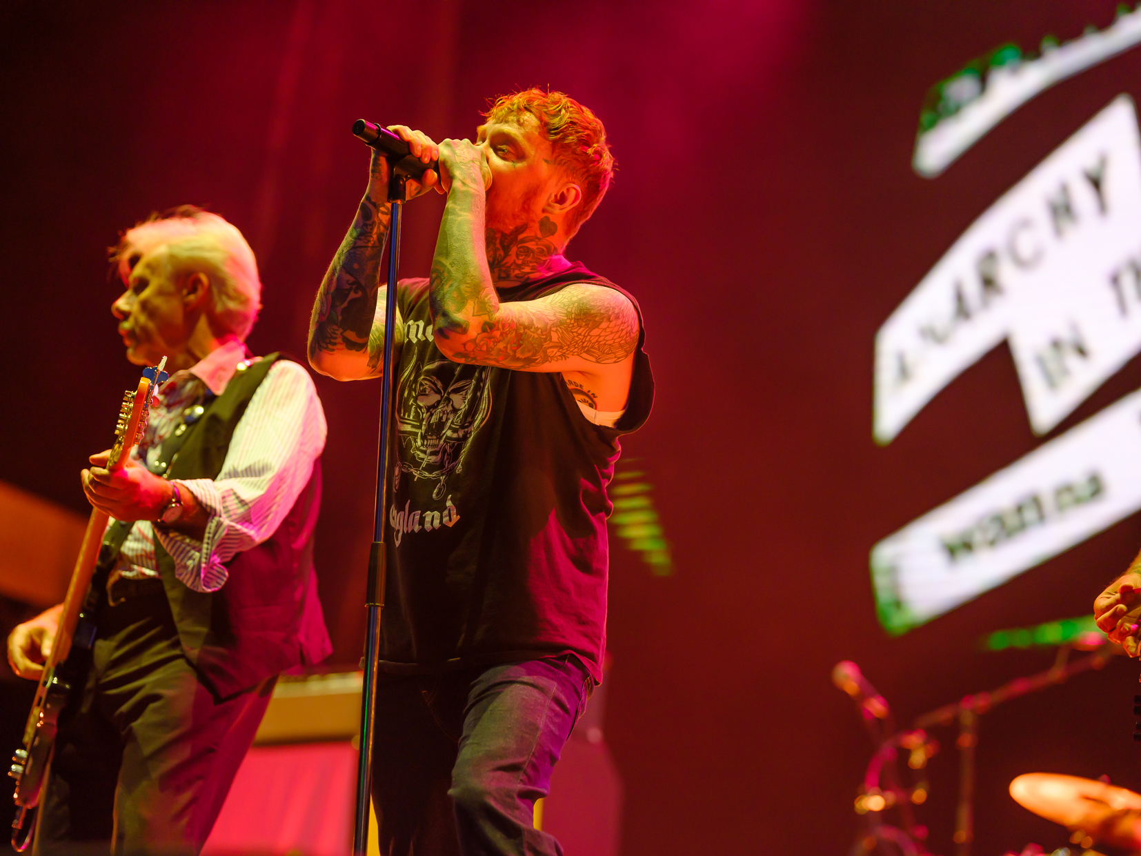 LS / Die Sex Pistols spielen zusammen mit ihrem neuen Sänger Frank Carter in der Zitadelle Berlin.