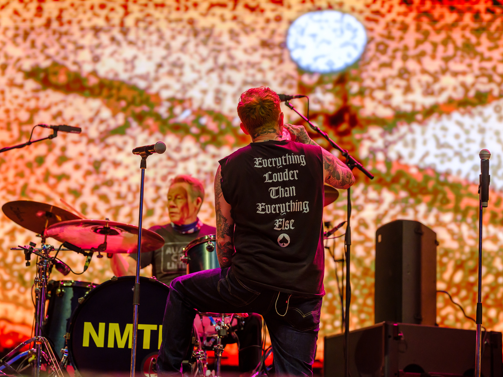 LS / Die Sex Pistols spielen zusammen mit ihrem neuen Sänger Frank Carter in der Zitadelle Berlin. Das T-Shirt-Motto fass...