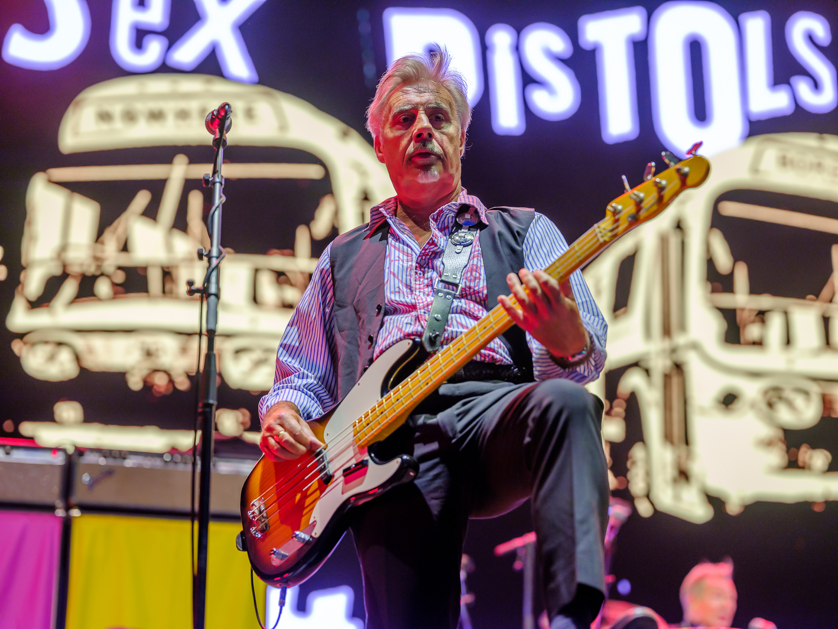 LS / Die Sex Pistols spielen zusammen mit ihrem neuen Sänger Frank Carter in der Zitadelle Berlin. Von der Urformation si...