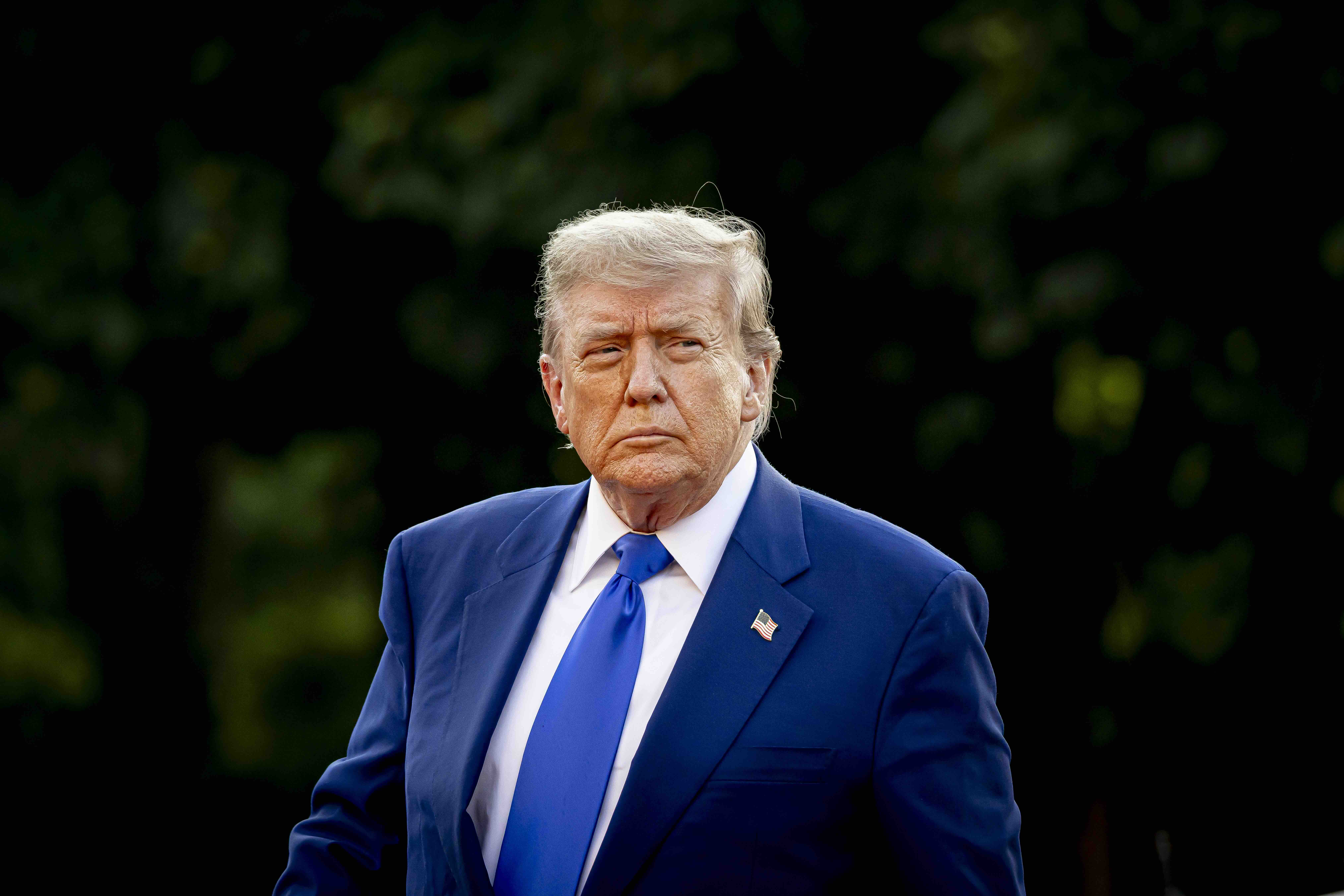 THE HAGUE, NETHERLANDS - JUNE 24: President of the United States Donald Trump arrives at Huis ten Bosch Palace for a dinne...