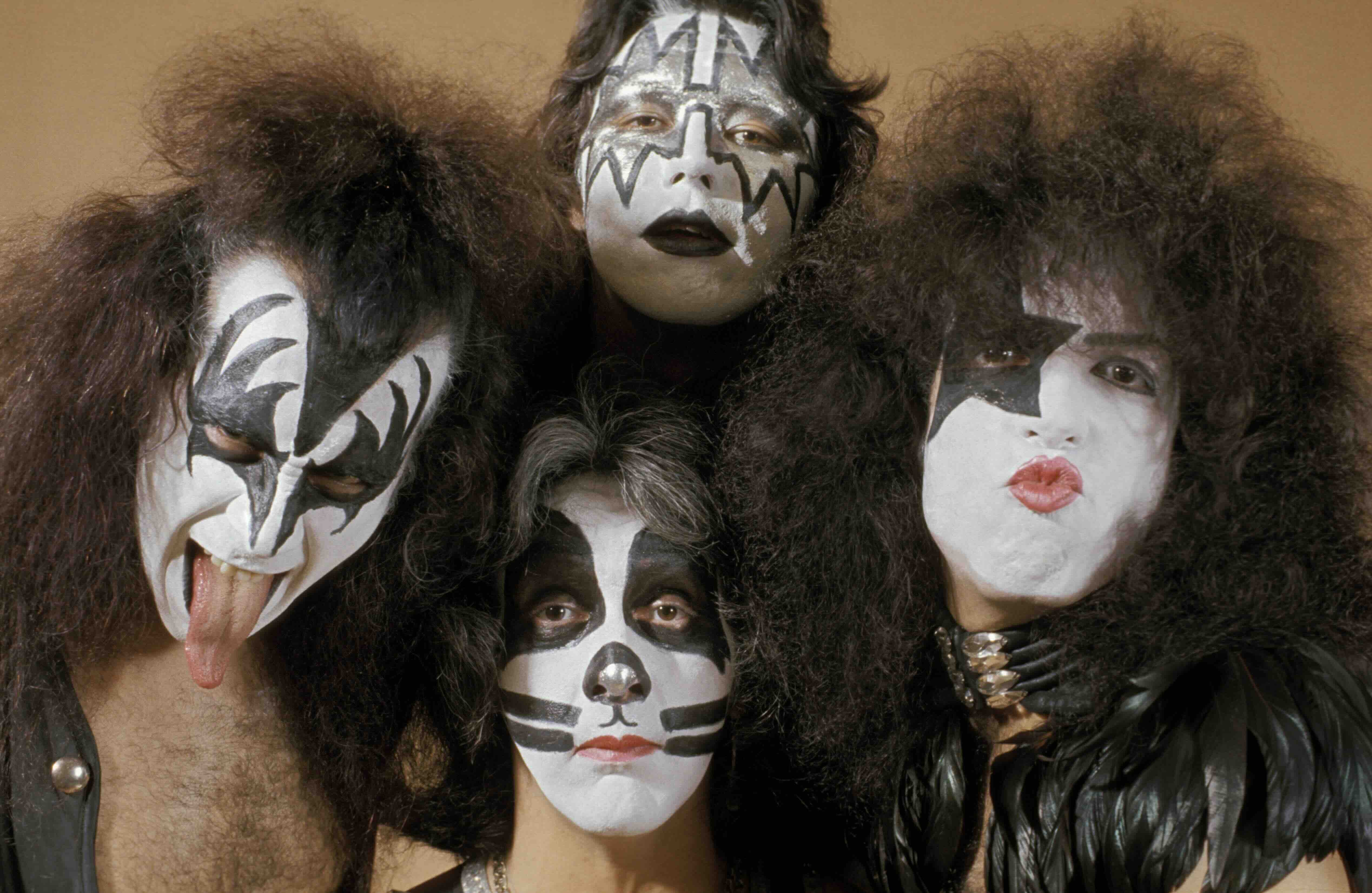 UNITED STATES - JANUARY 01:  Photo of Ace FREHLEY and Peter CRISS and Paul STANLEY and KISS and Gene SIMMONS; L-R: Gene Si...