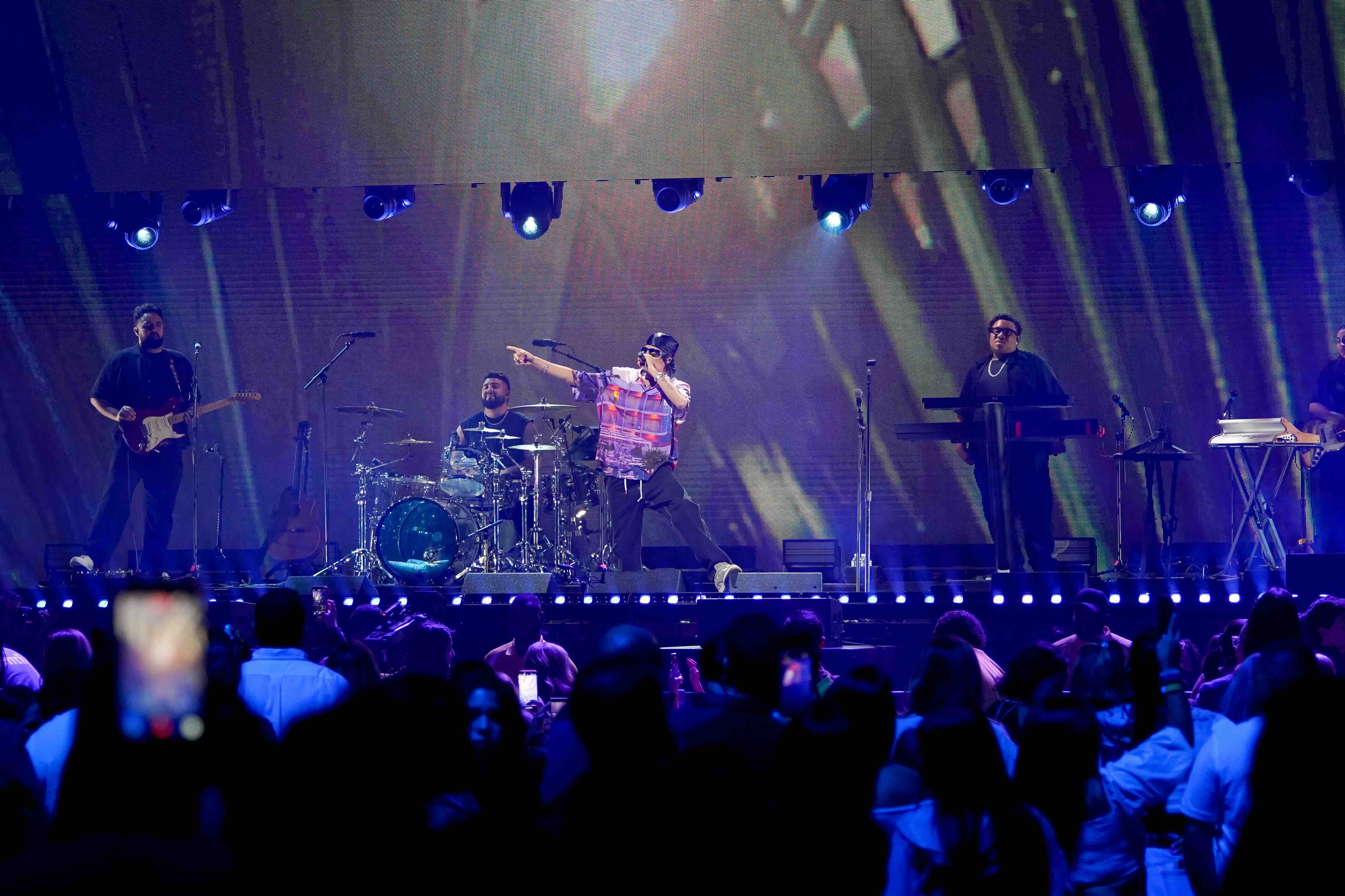 MIAMI, FLORIDA - OCTOBER 25: Danny Ocean performs onstage during 2025 iHeartRadio Fiesta Latina at Kaseya Center on Octobe...