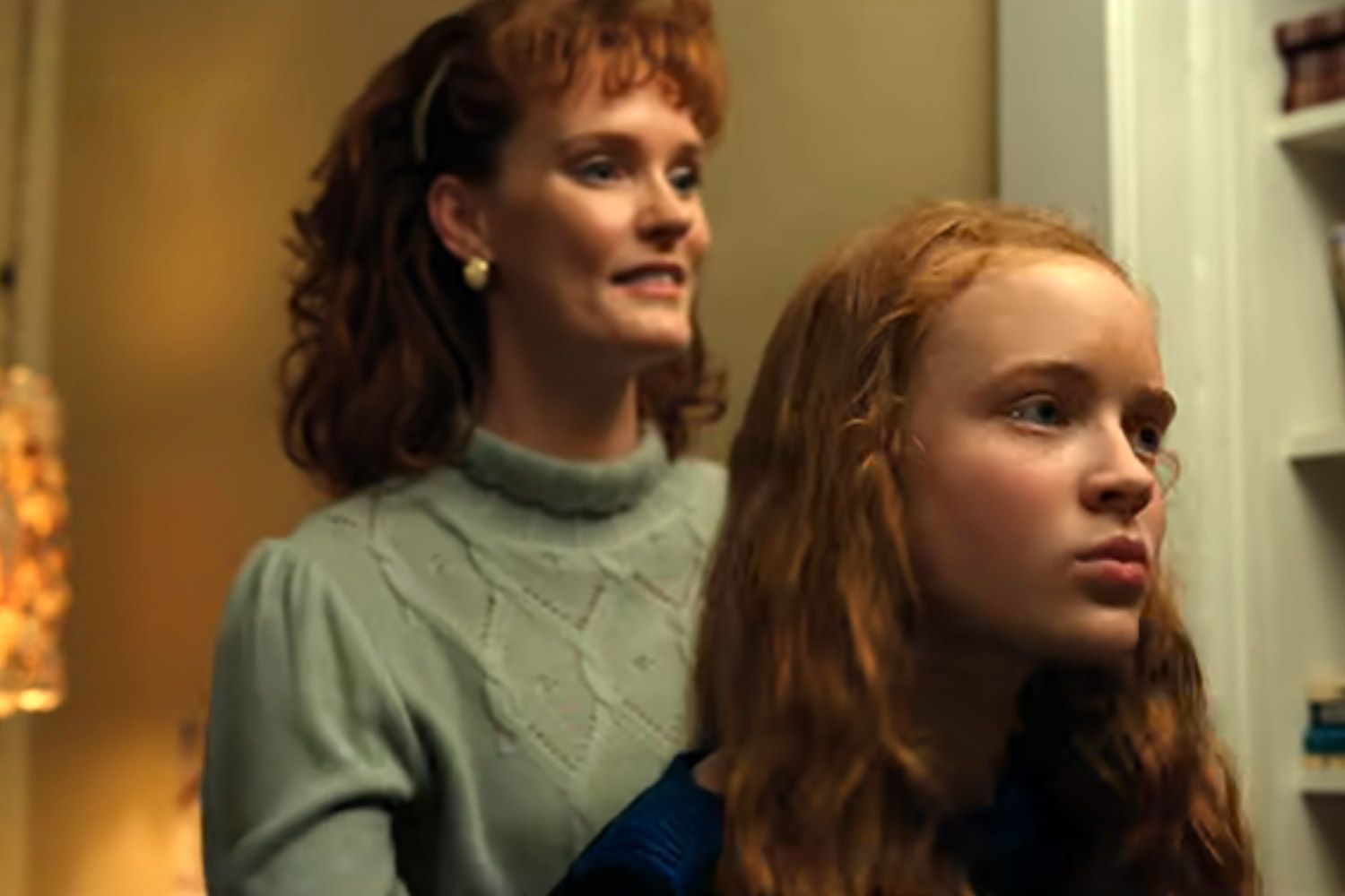 Jennifer-Marshall-Sadie-Sink-Stranger-Things-010726-03-90bbe19b1e6441b996456e804f793328