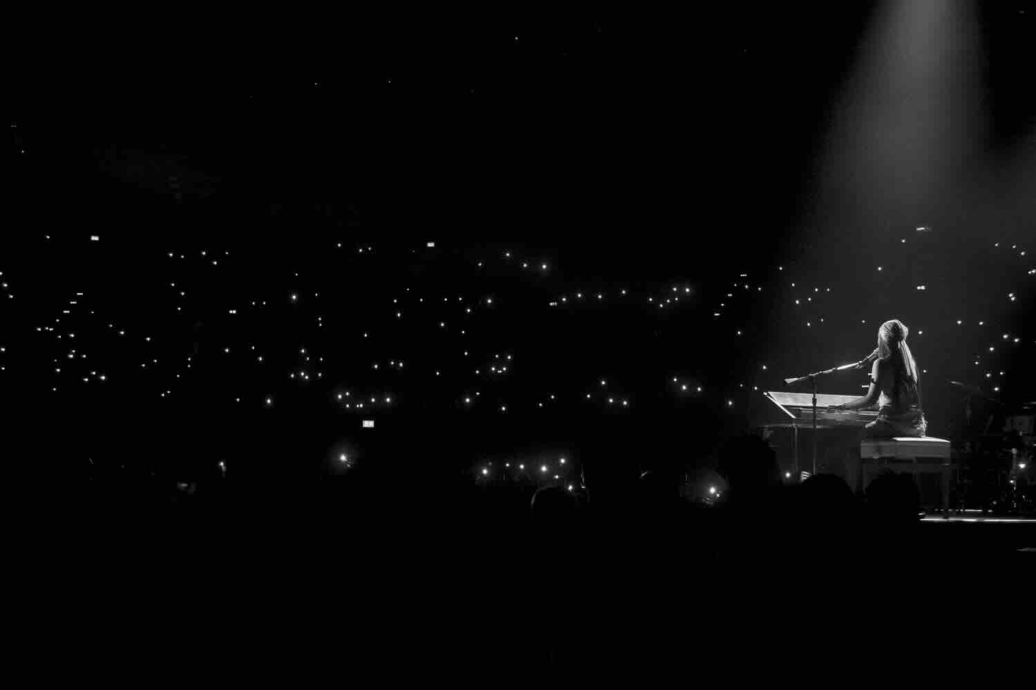 20260224-laufey-berlin-nmago-8877