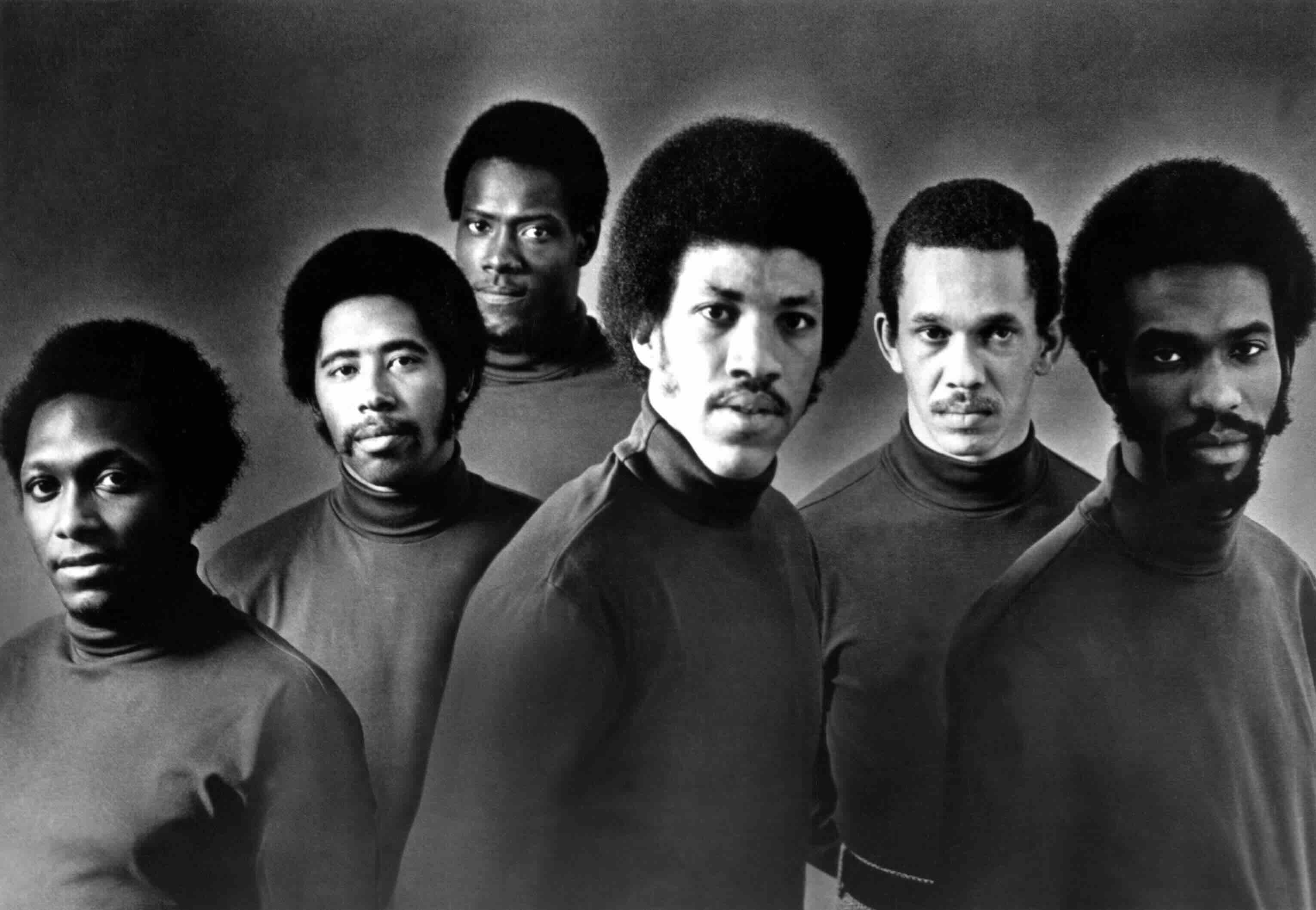 CIRCA MID 1970s: R&B group the "Commodores" pose for a mid 1970's portrait. The Commodores featured William King (trumpet)...